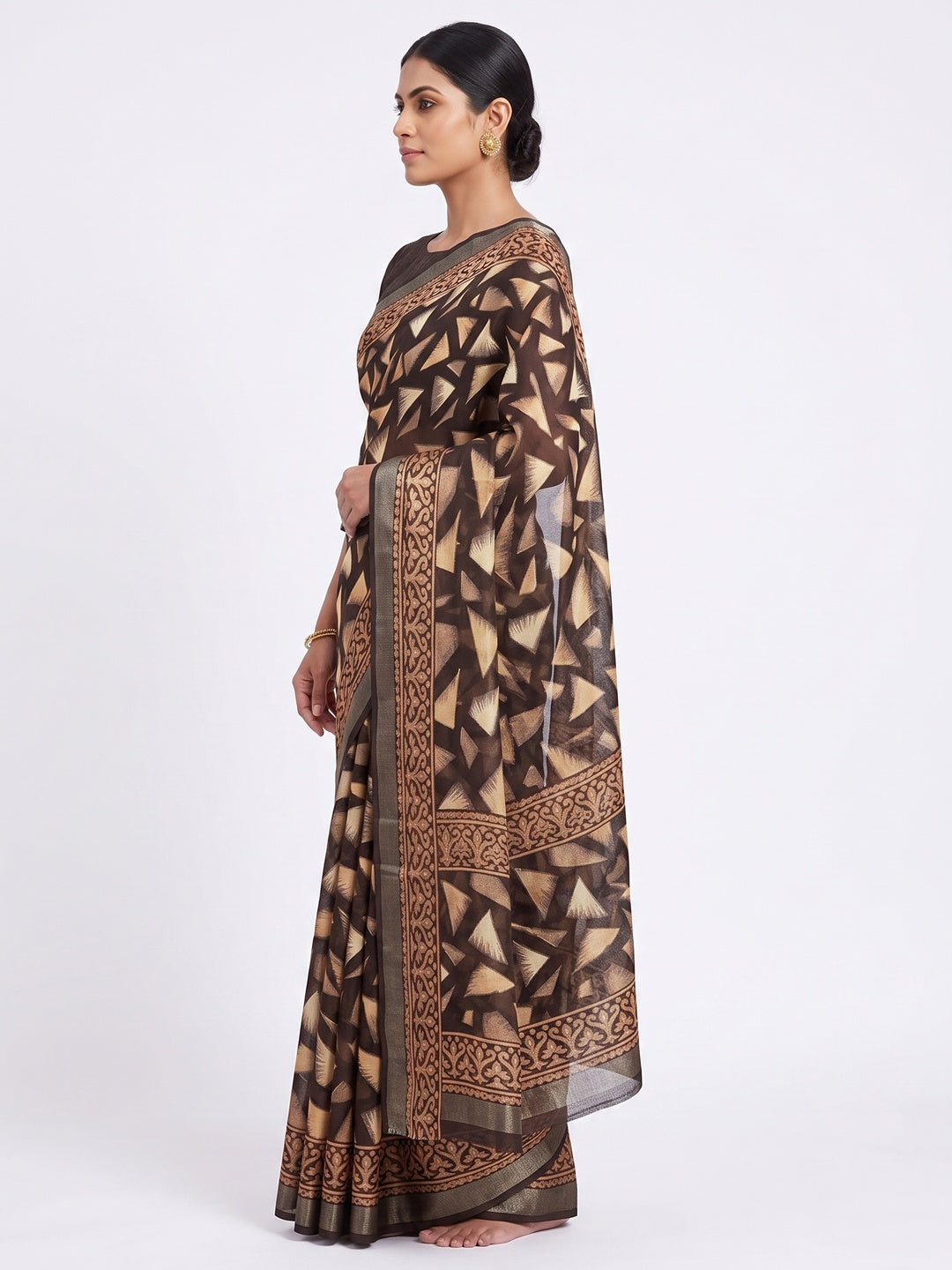 Dark Brown Saree in Brasso with Contemporary Geometric Print - Image 3