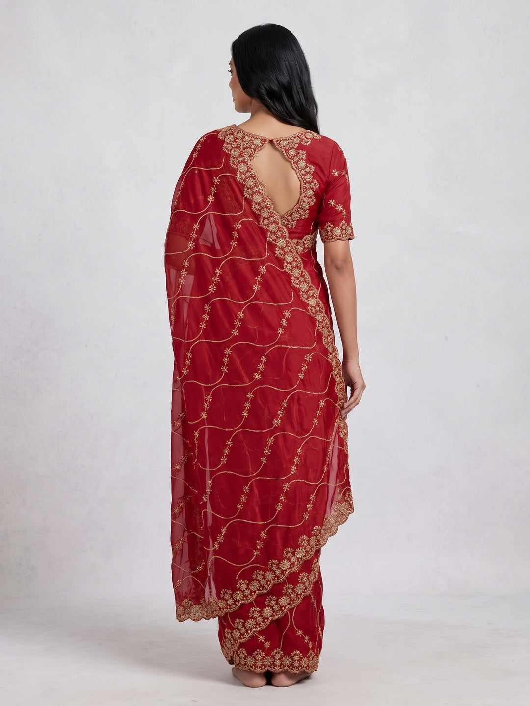 Red Silk Blend Saree with Intricate Thread Embroidery - Image 2