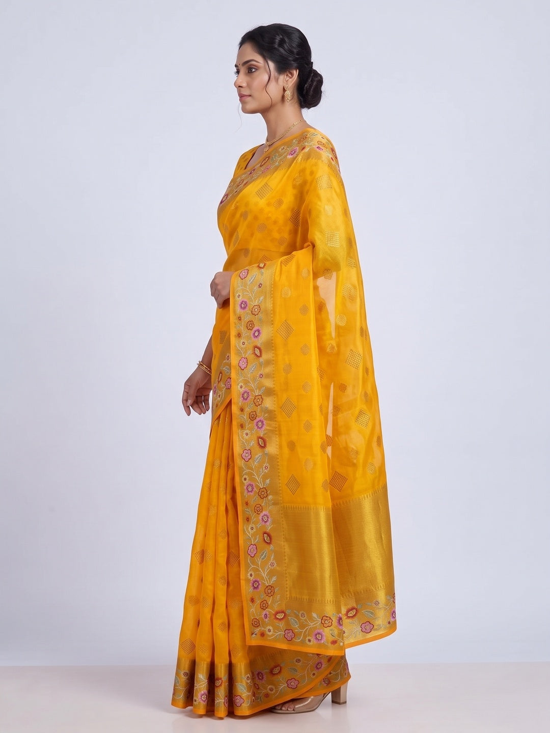 Yellow Zari Woven Jacquard Saree With Embroidery Border - Image 3