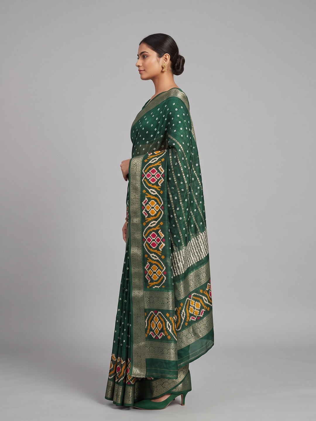 Green Bandhani Printed Dola Silk Saree Enhanced With Fine Weaving Accents - Image 3