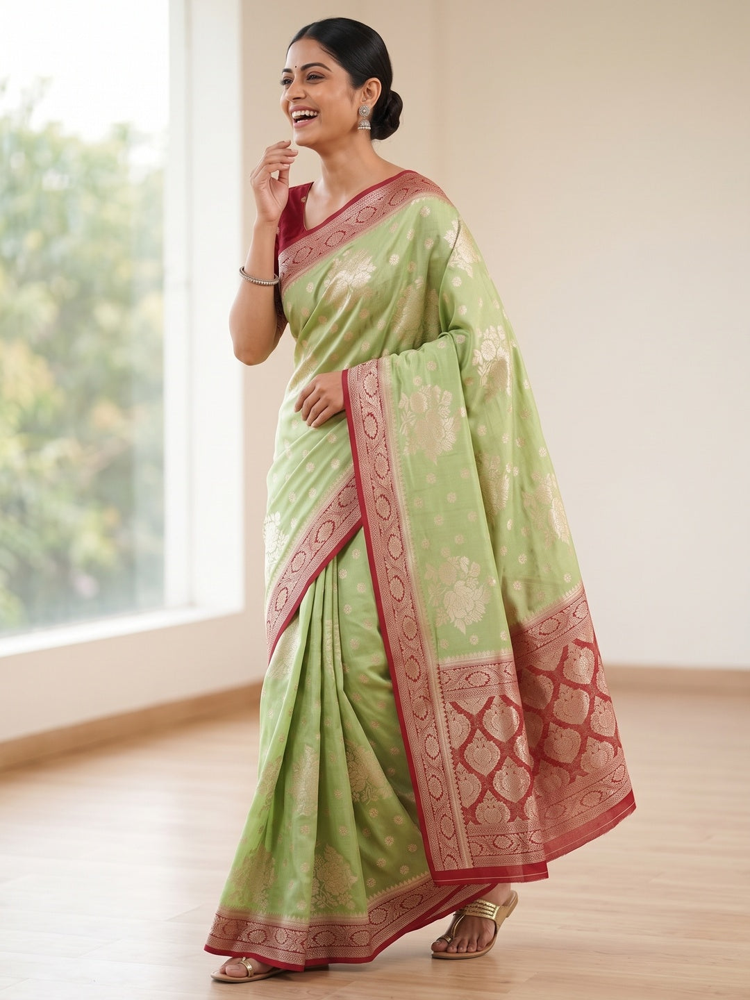Green Dola Silk Woven Saree with Allover Zari Butti Design - Image 4