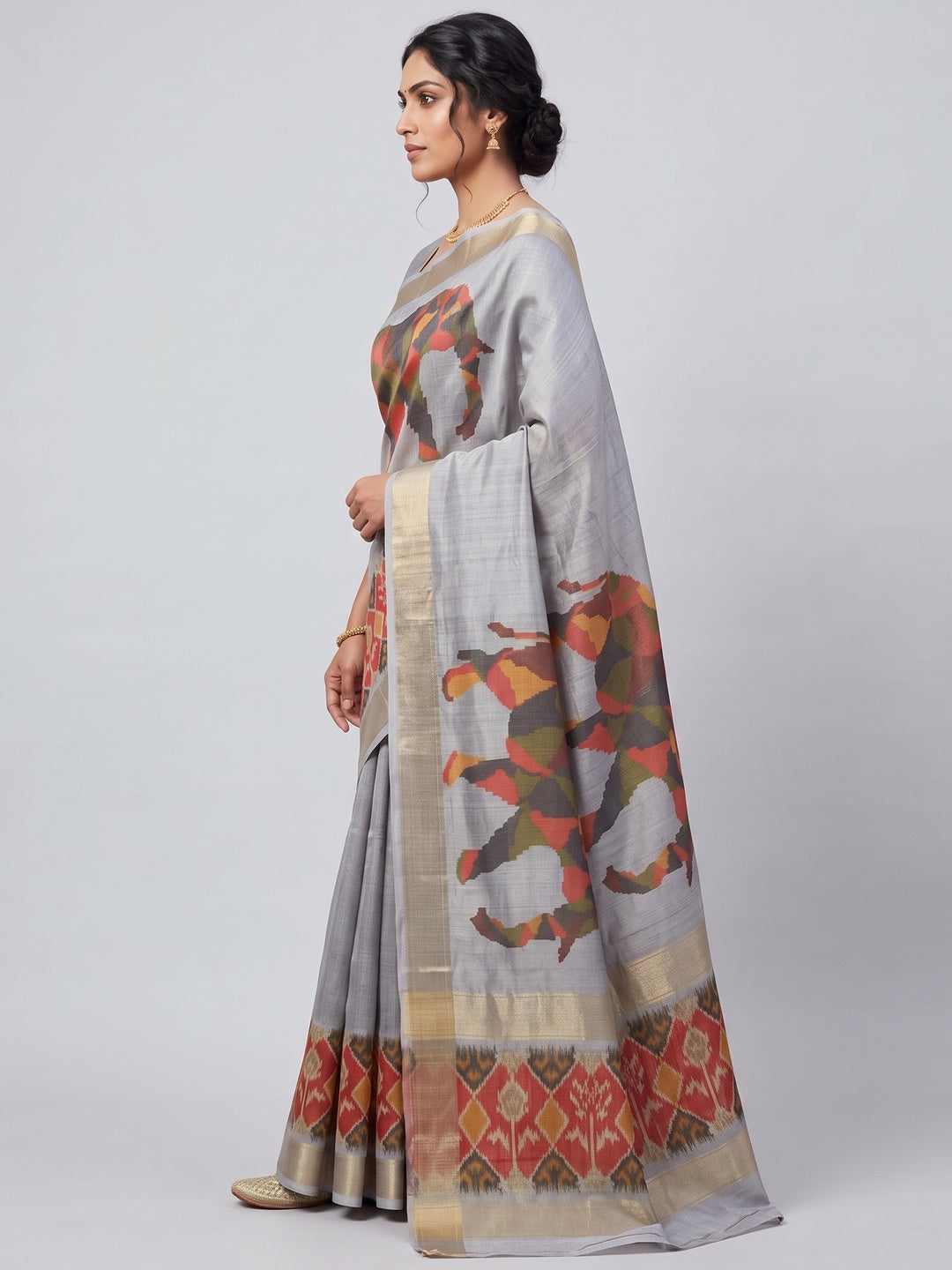 Grey Digital Print Saree in Premium Tissue Cotton Silk for Festive & Elegant Styling - Image 3