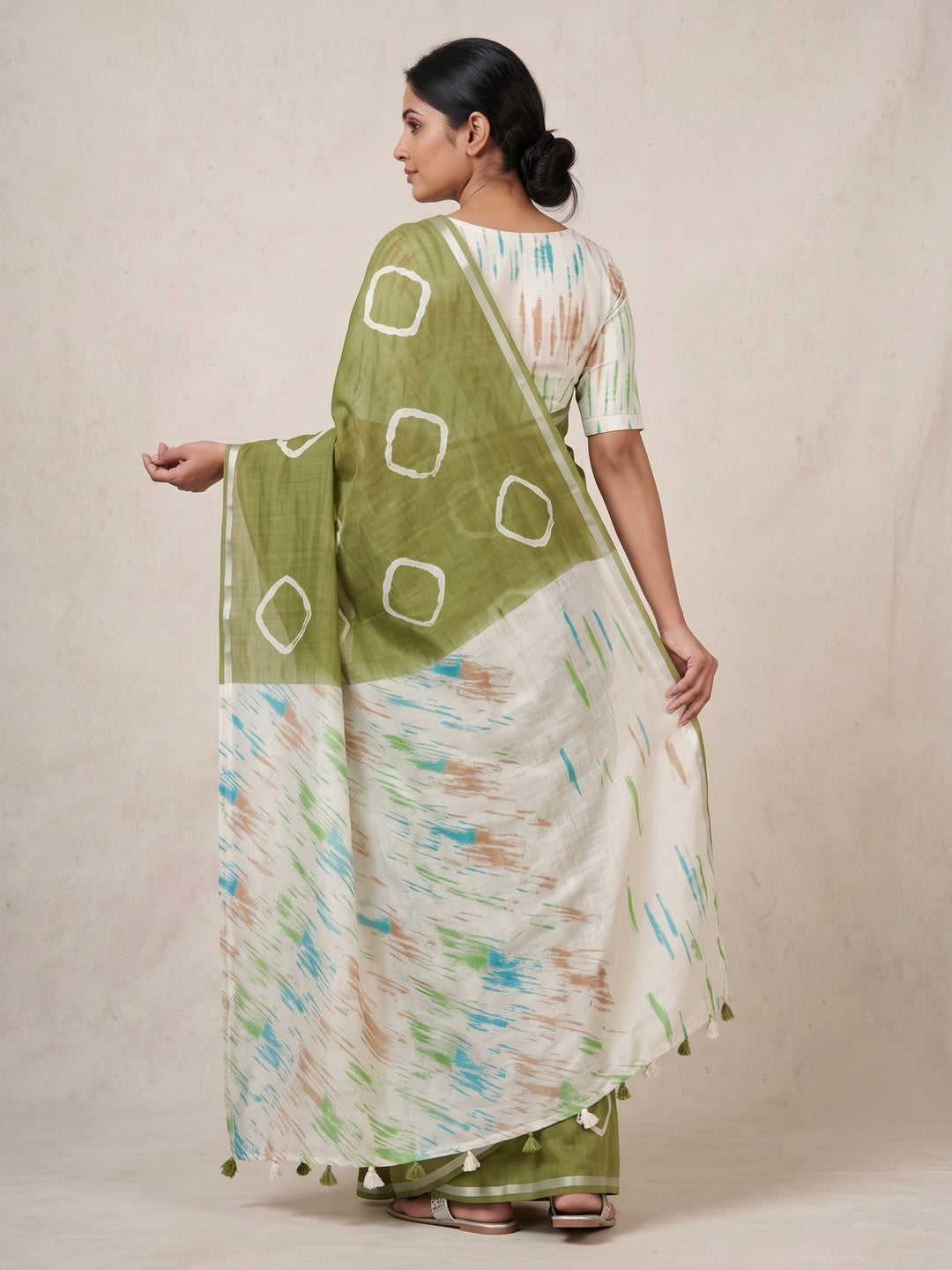 Peachmode Olive Shibori Printed Linen Cotton Saree - Image 5
