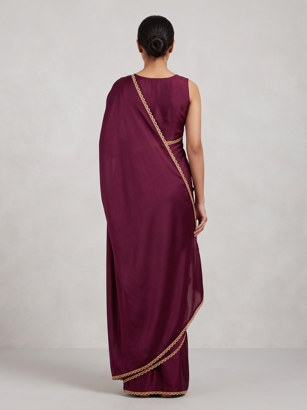 Peachmode Wine Scalloped Border Rangoli Silk Saree - Image 4