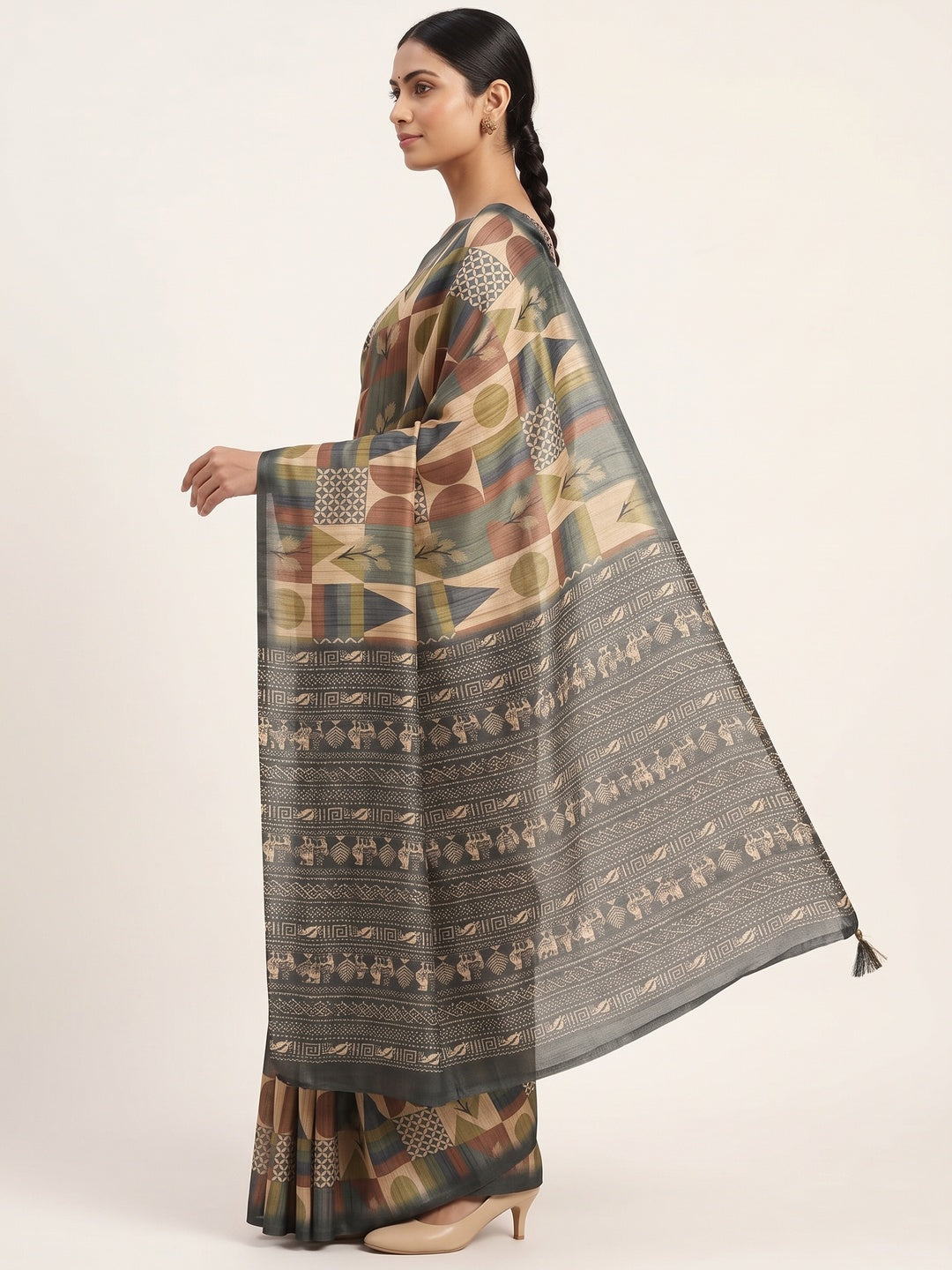 Beige Tussar Silk Blend Saree Featuring Modern Geometric Prints for a Festive Look - Image 3