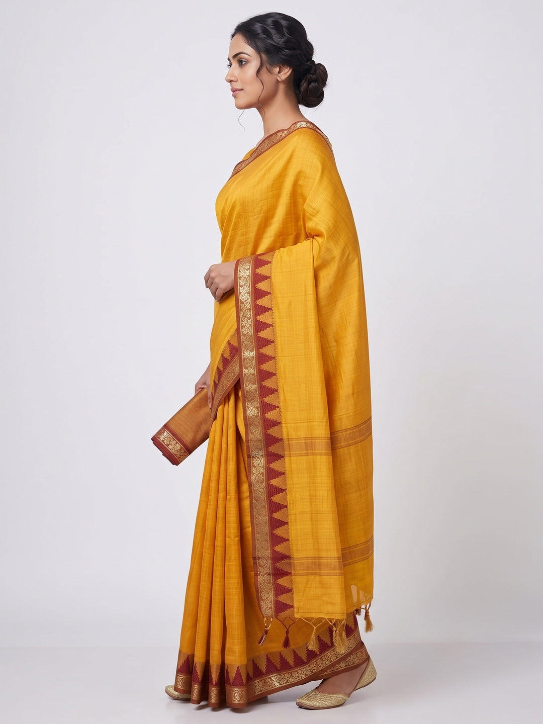 Yellow Pure Silk Handloom Saree with Intricate Jacquard Weave - Image 3