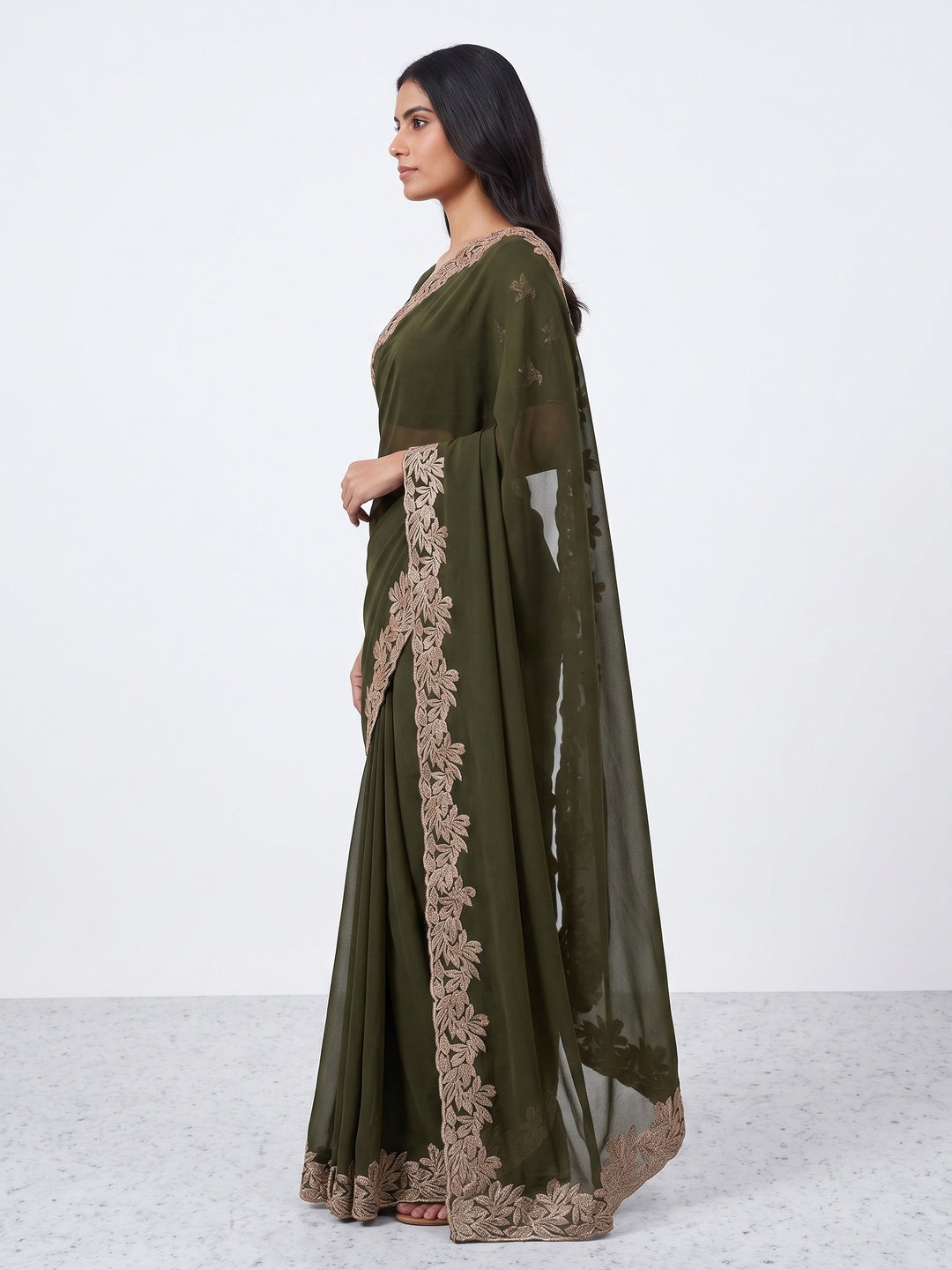 Stylish Mehendi Green Star Chiffon Saree with Traditional Zari Embellished Border - Image 4
