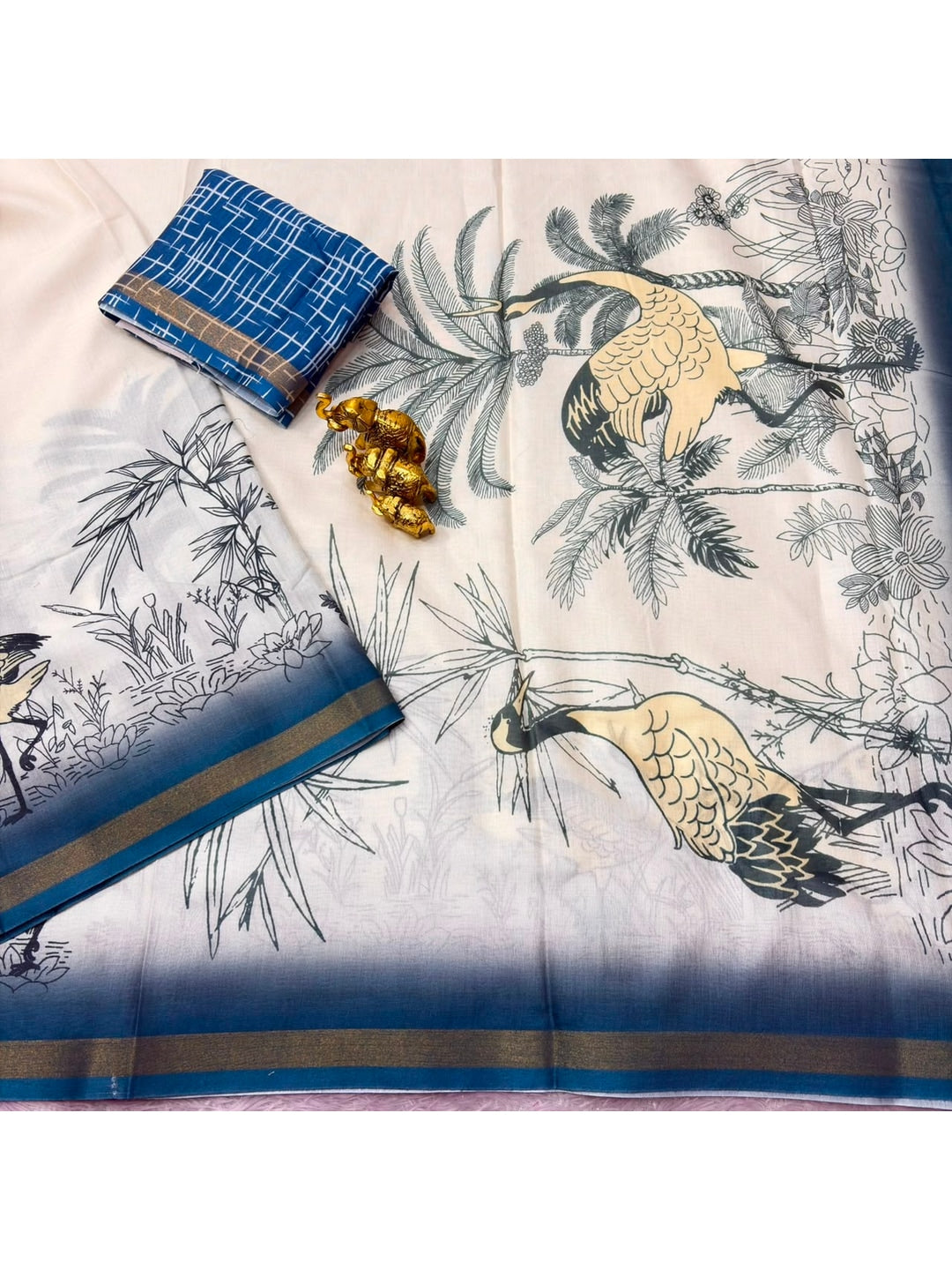Peachmode Cream Hansh Bird Printed Mul Cotton Saree - Image 3