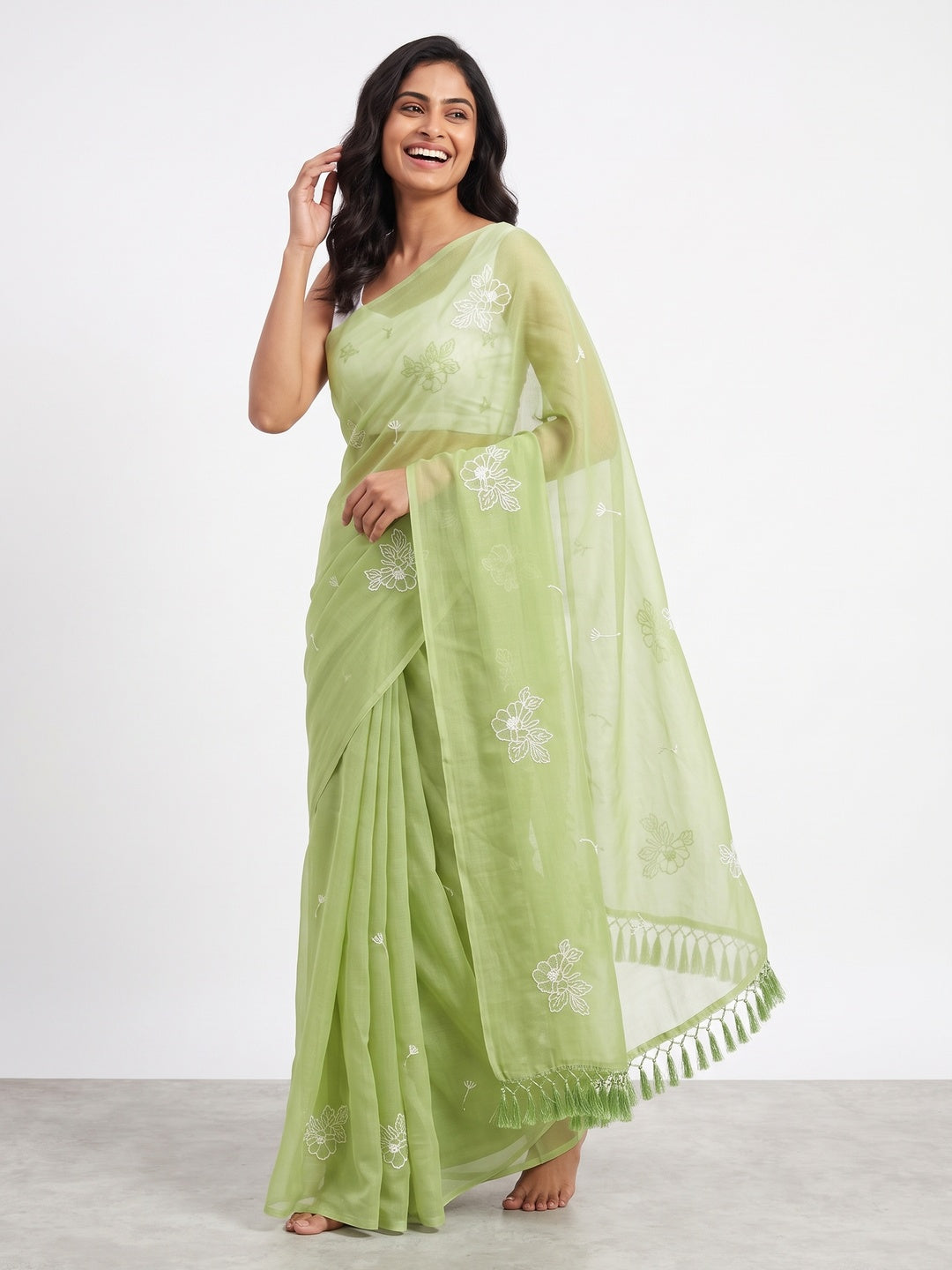 Designer Green Chiffon Saree with Intricate Floral Embroidery - Image 4