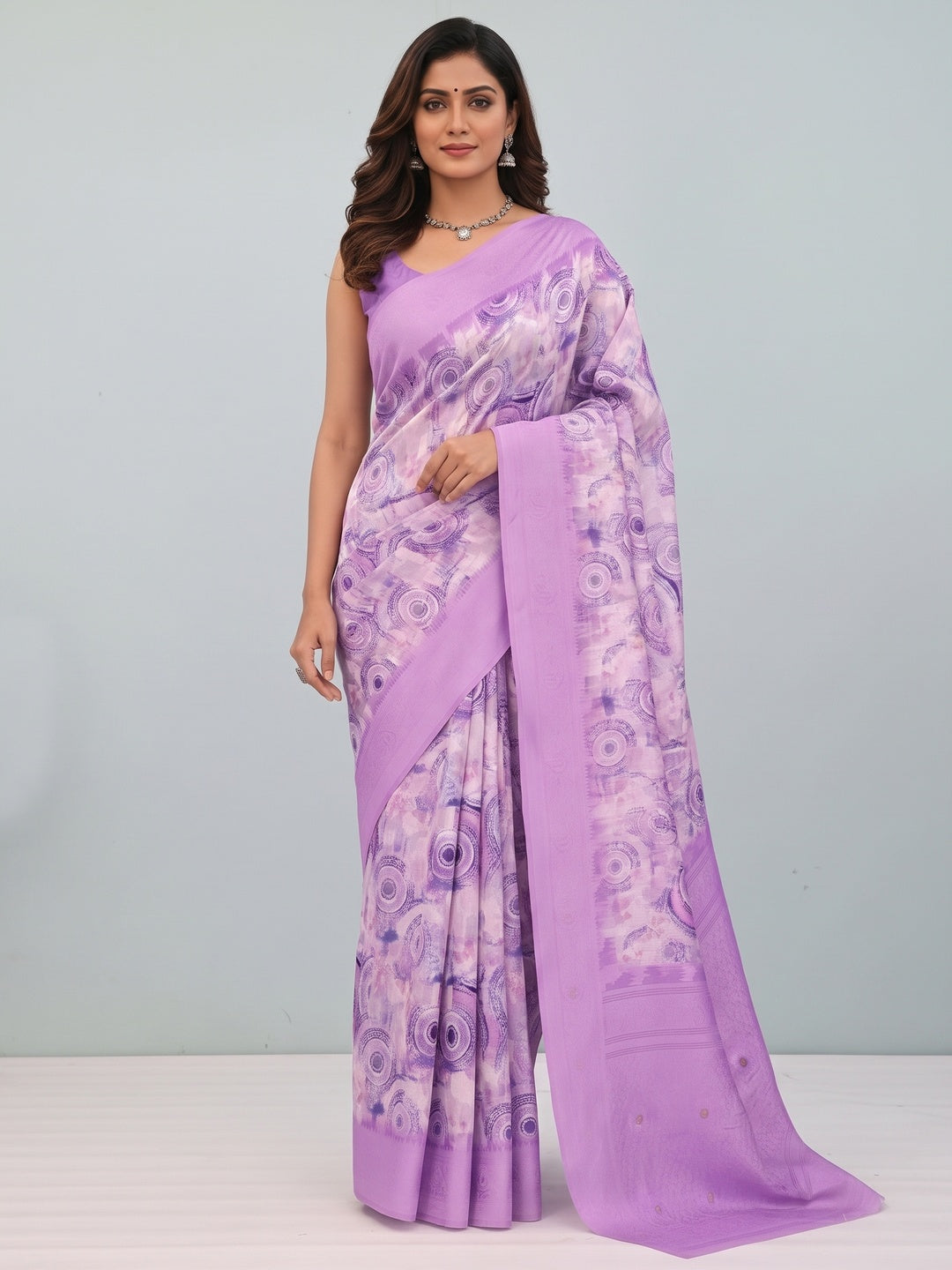 Lavender Digital Print Silk Blend Lucknowi Saree With Jacquard Woven Border & Rich Pallu - Image 9