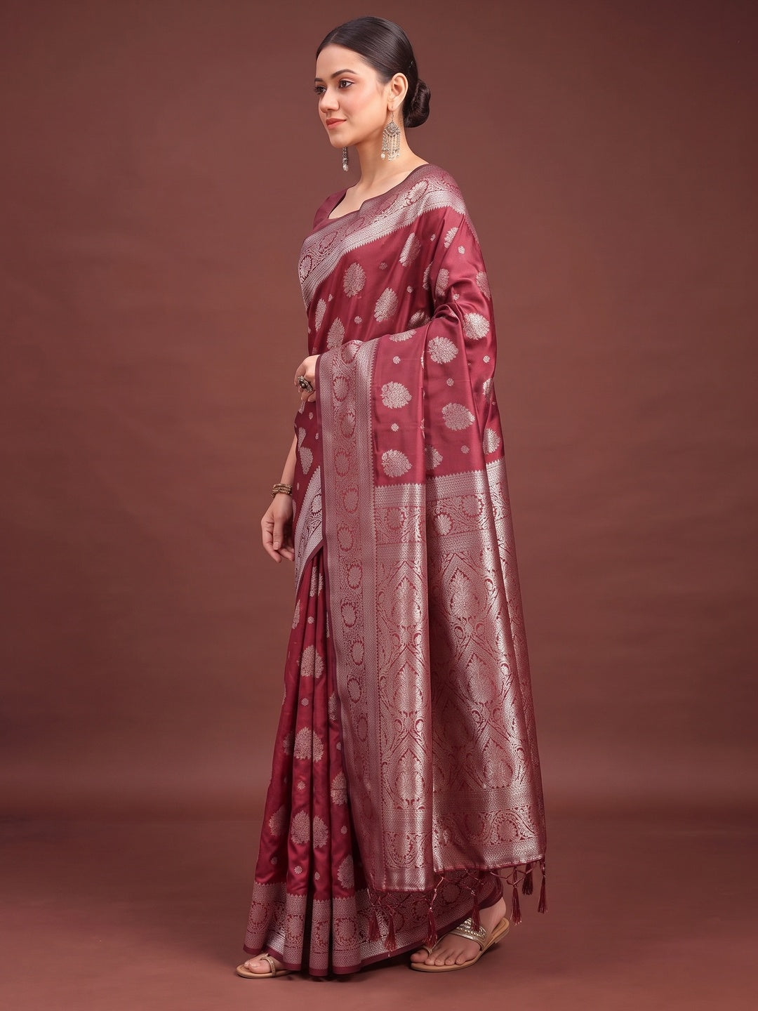 Maroon Banarasi Silk Saree with Intricate Silver Zari Weaving for Festive Elegance - Image 3