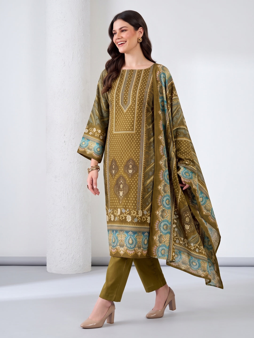Designed Mehendi Green Pure Pashmina Wool Fabric with Floral Prints for Timeless Appeal - Image 4