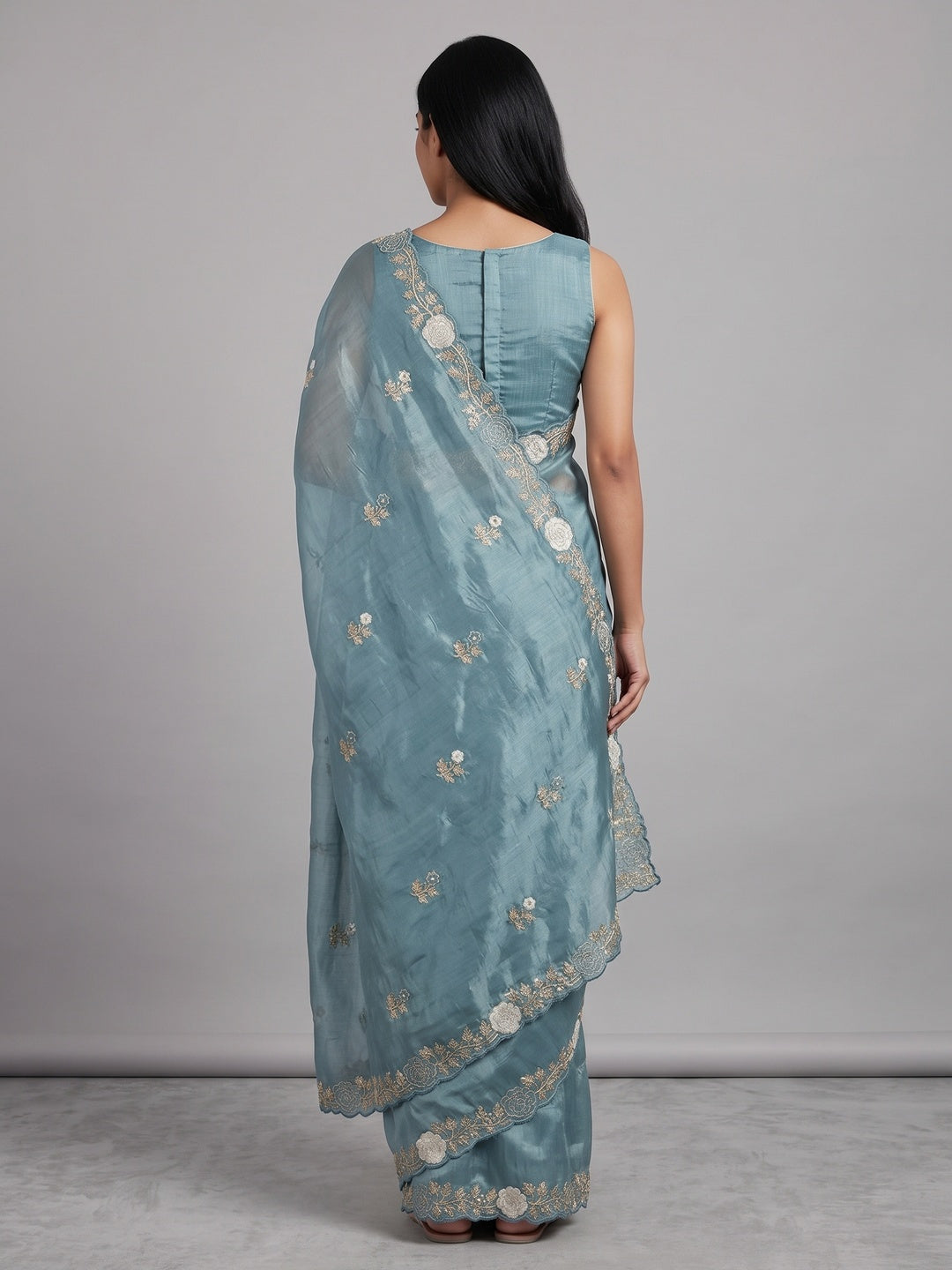 Blue Lightweight Georgette Crush Saree Adorned with Delicate Floral Embroidery - Image 6