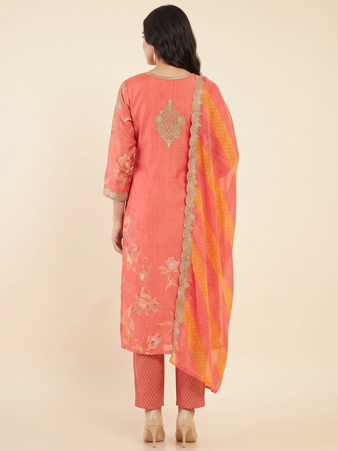 Red Muslin Straight Salwar Suit Highlighted with Graceful Floral Prints and Handcrafted Beads Work - Image 2
