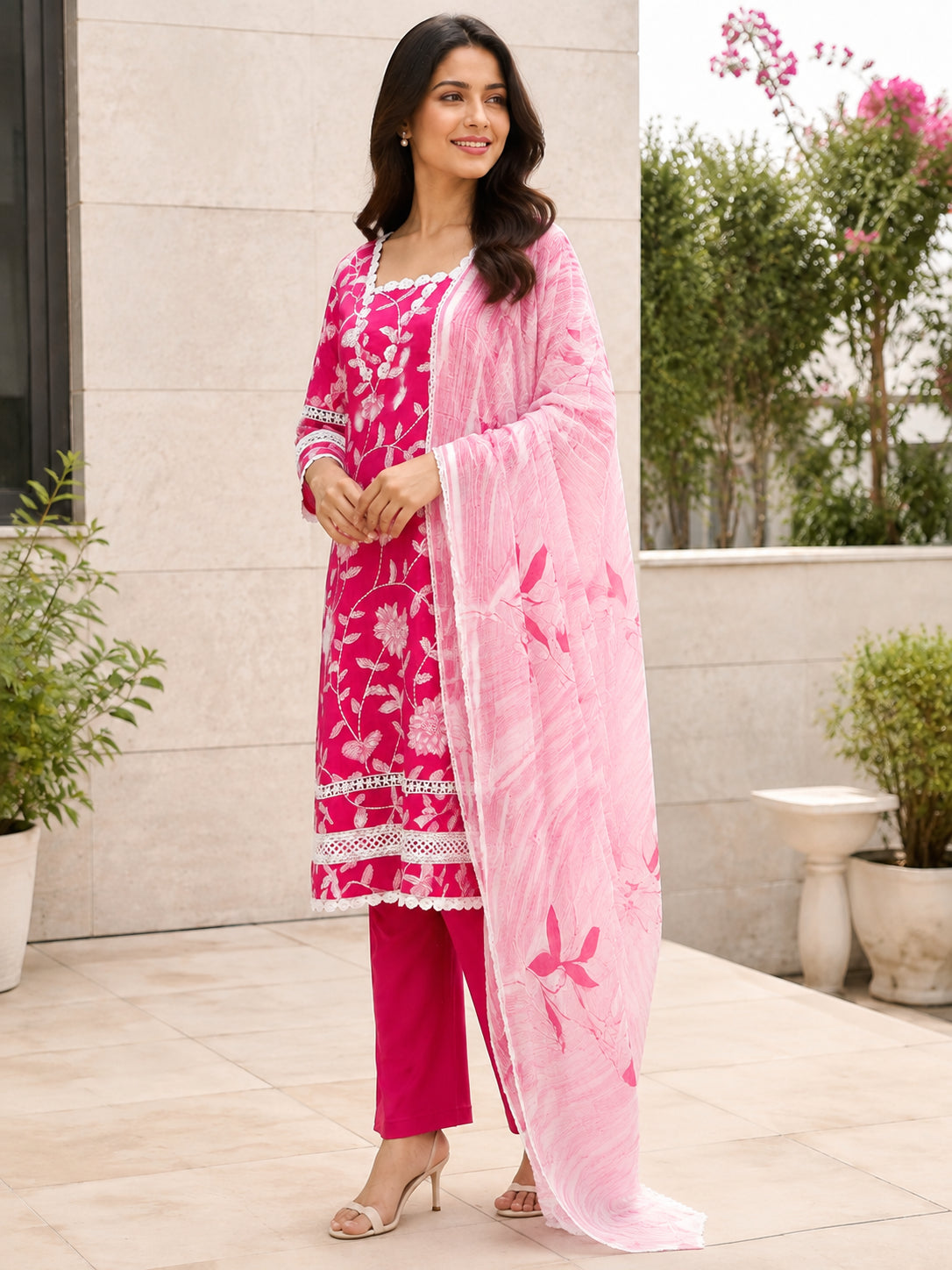 Peachmode Pink Pure Cotton Floral Printed Salwar Suit - Image 3