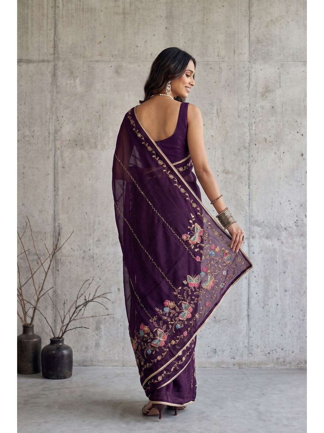 Peachmode Purple Floral Embroidered Star Georgette Saree - Image 2