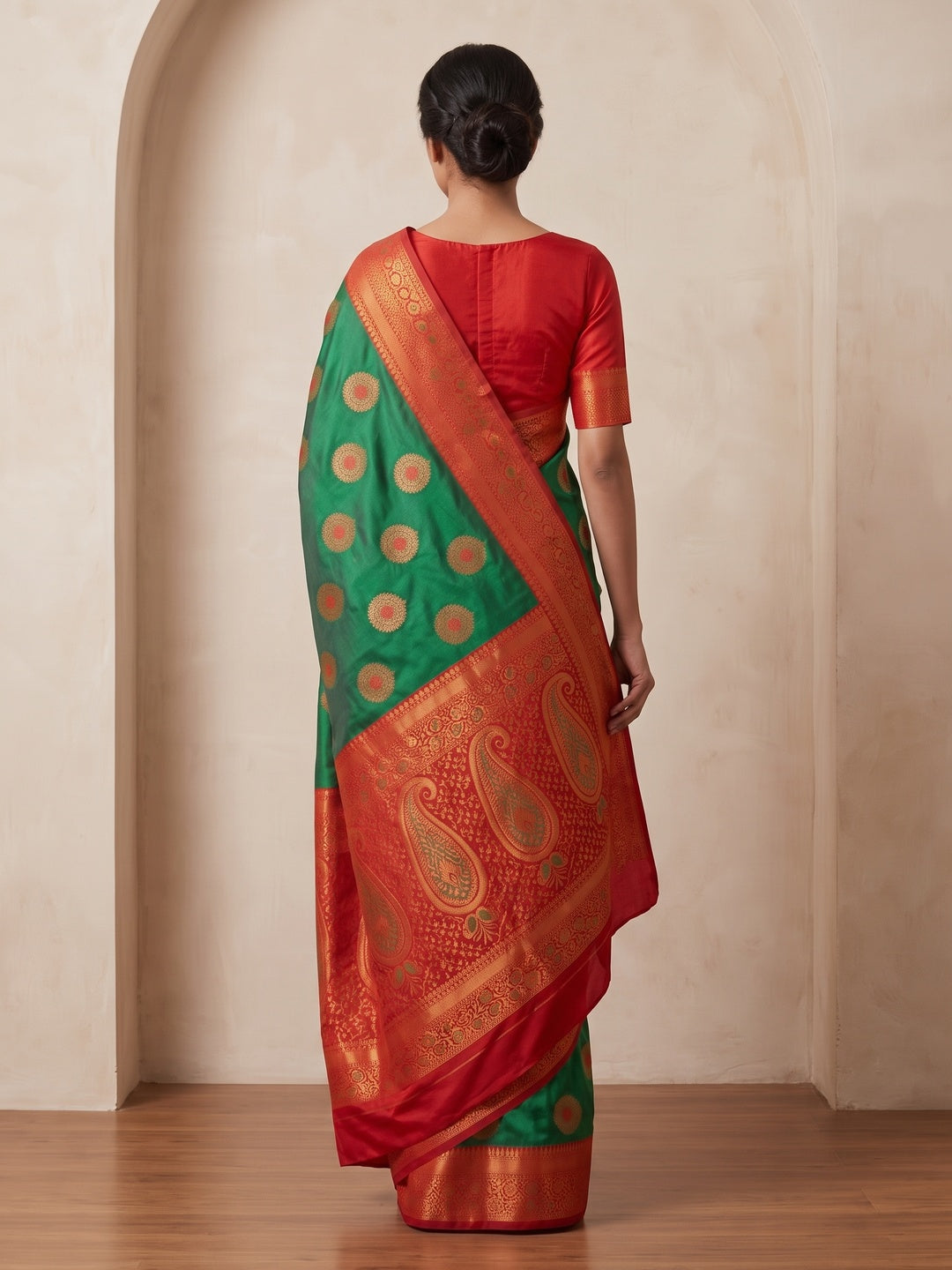 Peachmode Green Classima Pure Silk Woven Saree - Image 5