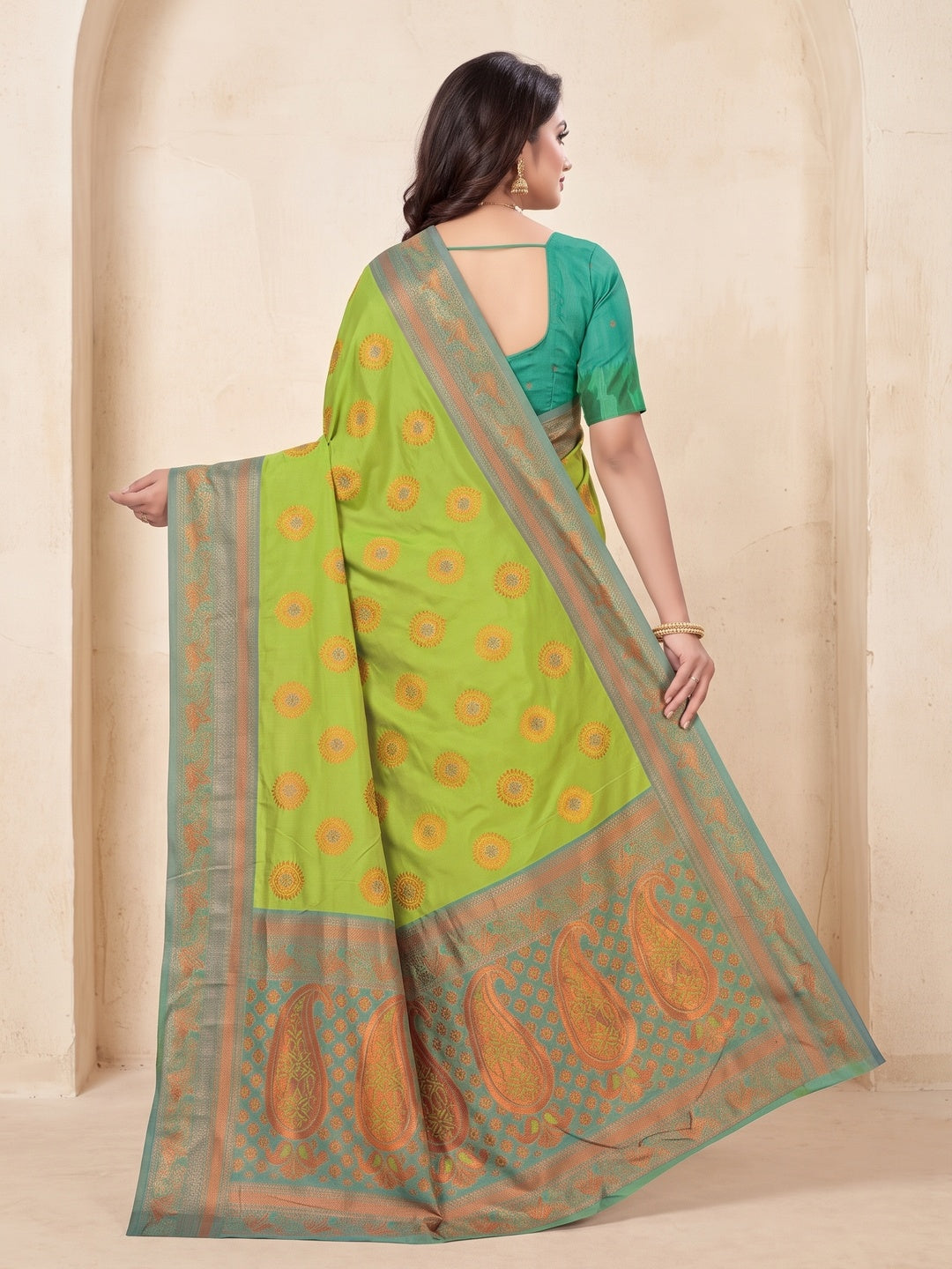 Peachmode Lime Green Classima Pure Silk Woven Saree - Image 5