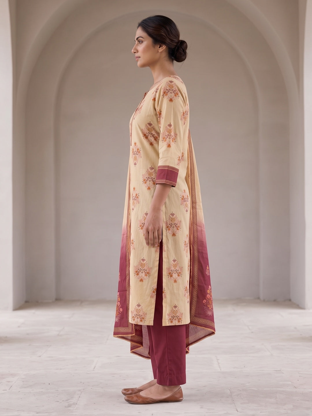 Peachmode Beige Pure Cotton Floral Printed Salwar Suit Set - Image 3