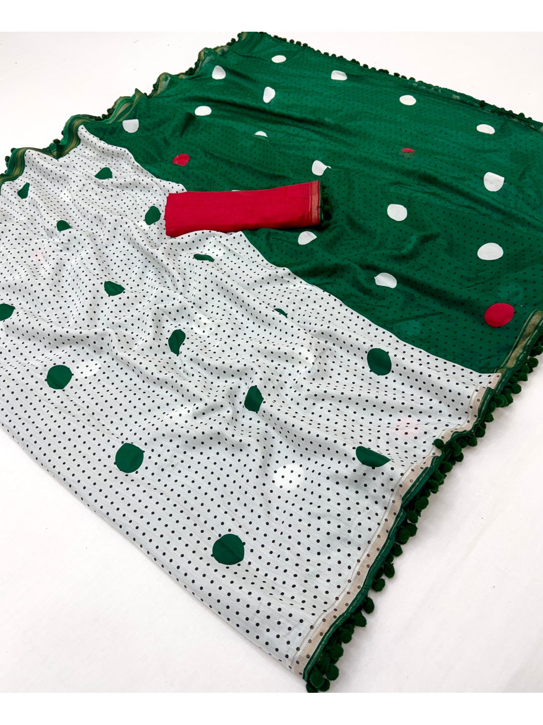 Peachmode Green Polka Dot Mul Cotton Saree with Blouse - Image 4