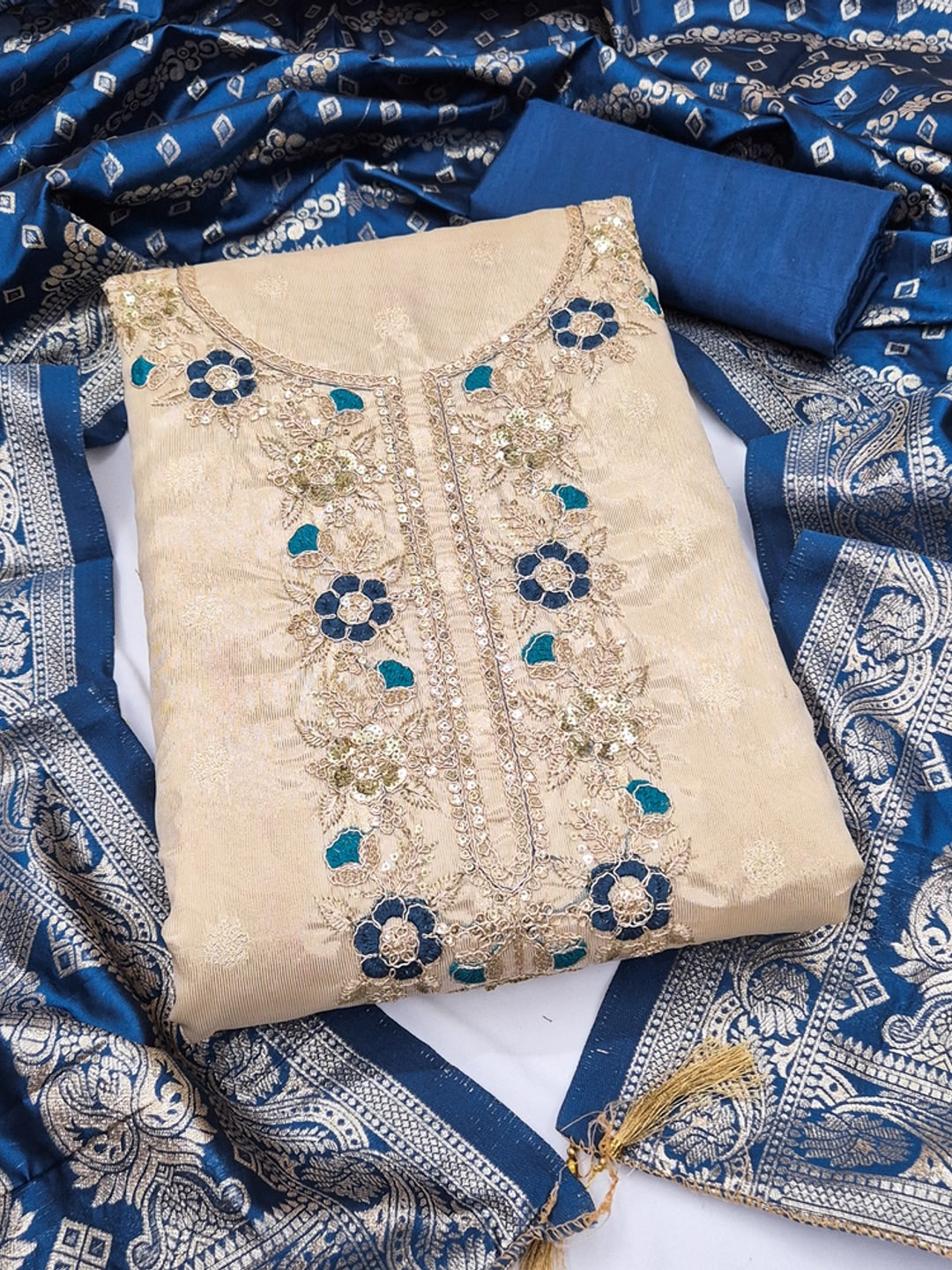 Cream Blue Floral Embroidered Shimmer Unstitched Dress Material - Image 4