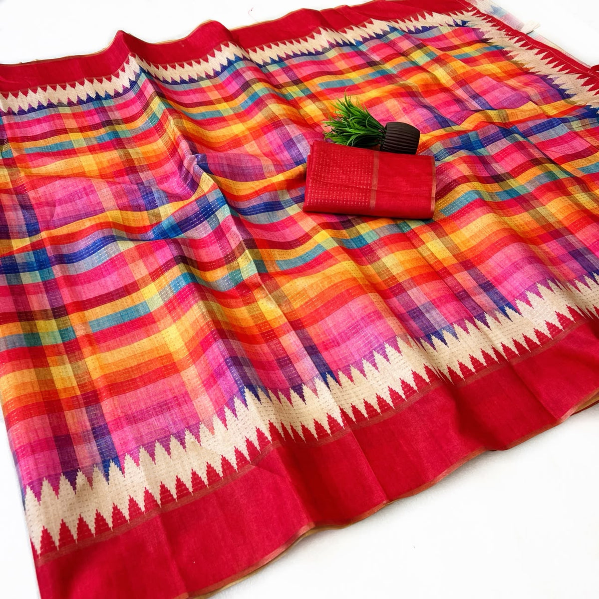 Peachmode Red Checked Tussar Silk Saree - Image 3