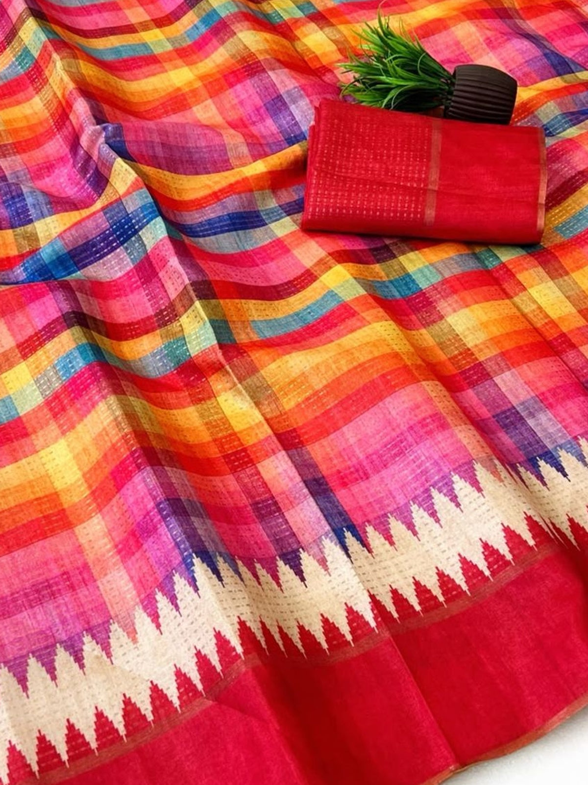 Peachmode Red Checked Tussar Silk Saree - Image 5