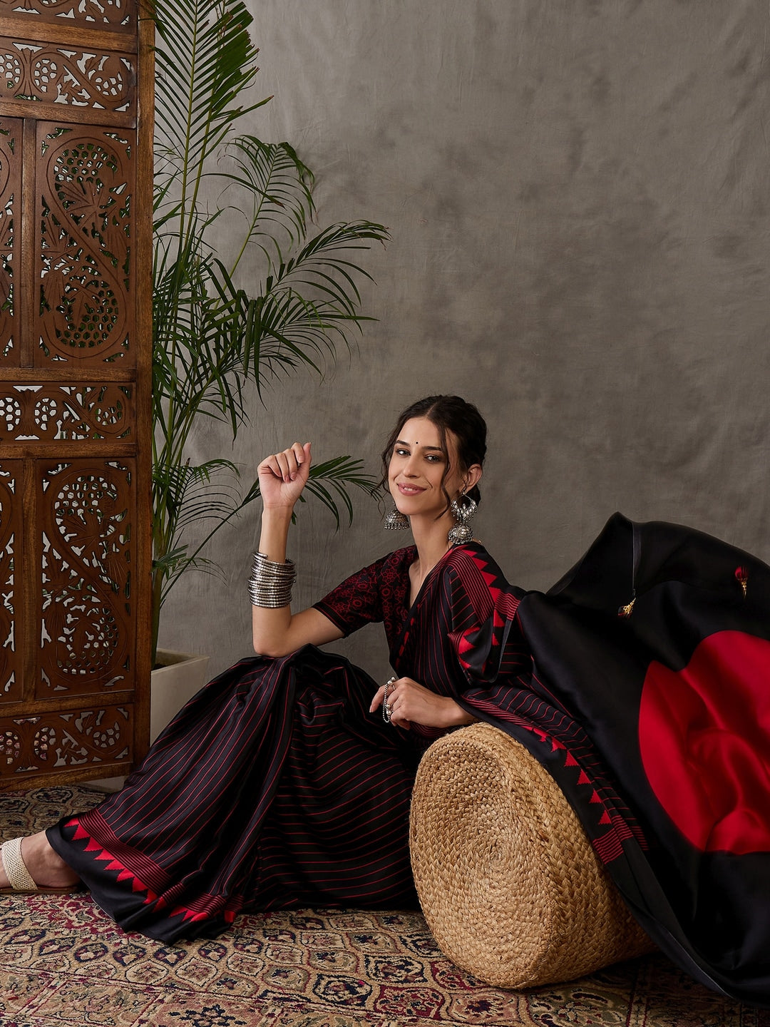 Peachmode Black Striped Modal Art Silk Saree with Blouse - Image 4