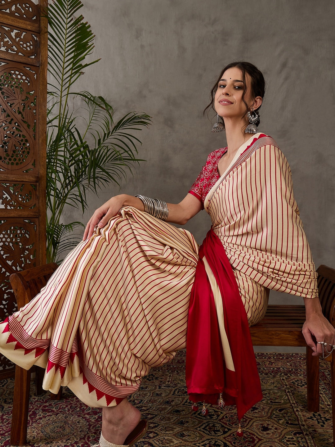 Peachmode Cream Striped Modal Art Silk Saree with Blouse - Image 4
