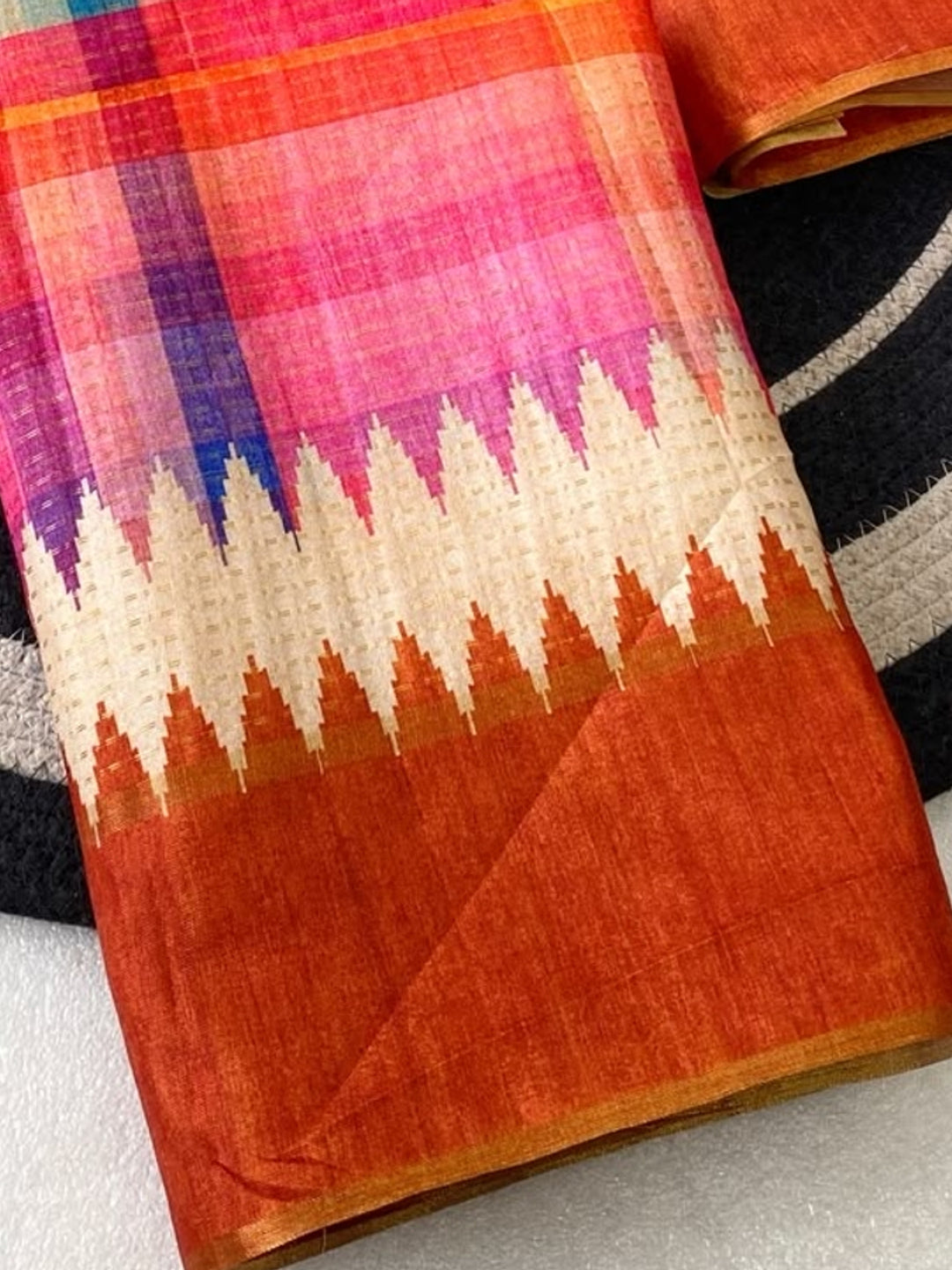 Peachmode Rust Checked Tussar Silk Saree - Image 4