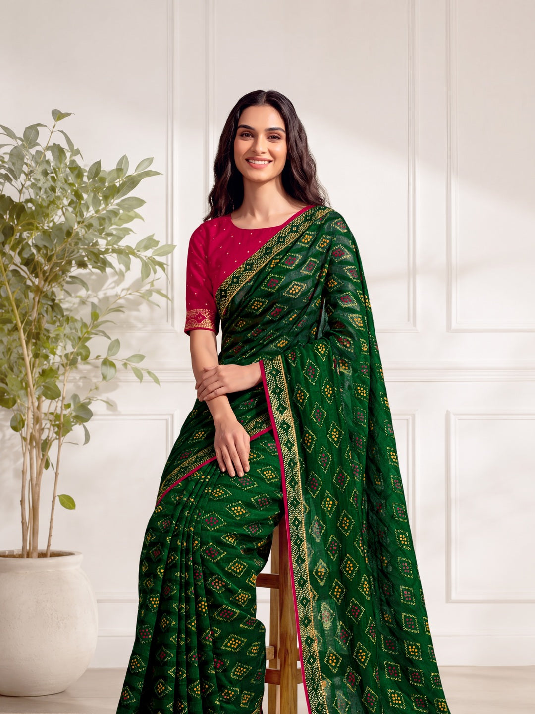 Peachmode Green Solo Bandhani Bandhani print Saree - Image 3