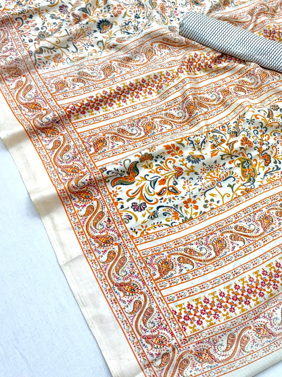 Peachmode Cream Orange Art Silk Printed Saree - Image 4