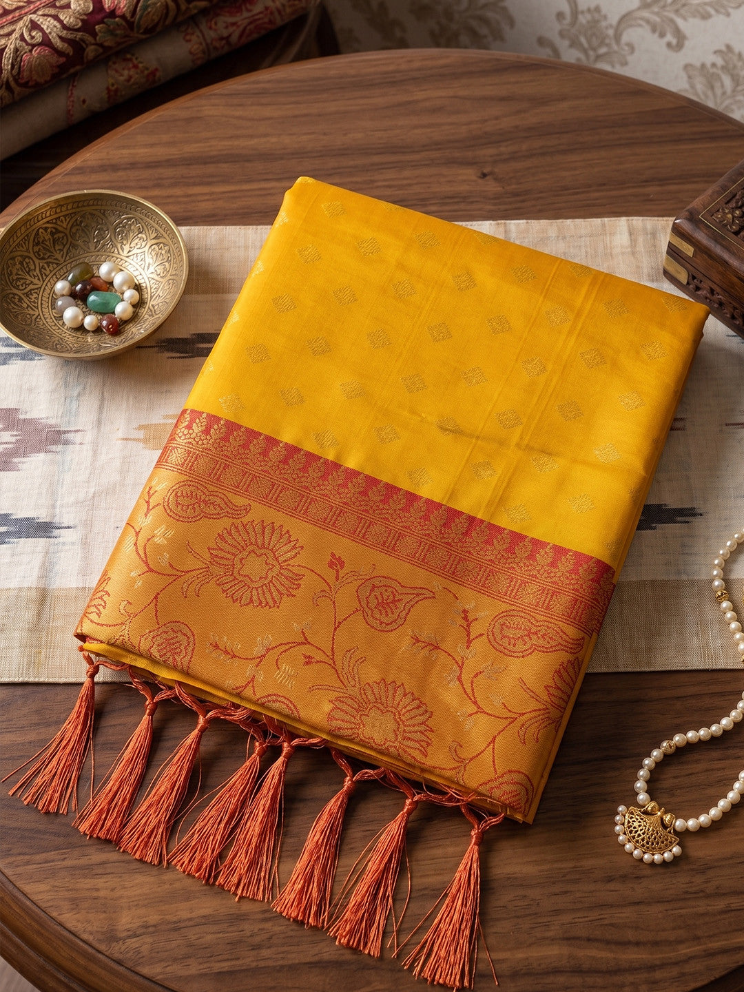 Peachmode Yellow Silk Blend Woven Saree - Image 4