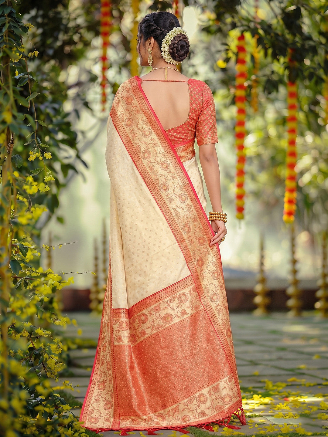 Peachmode Off White Silk Blend Woven Saree - Image 2