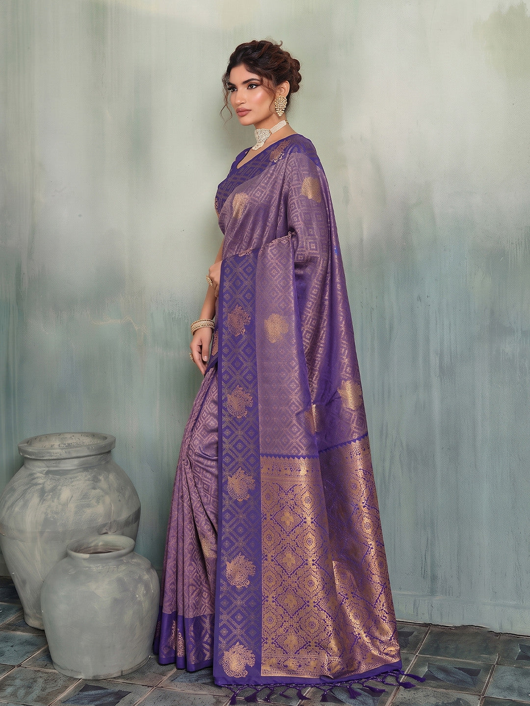Peachmode Purple Silk Blend Woven Saree - Image 2