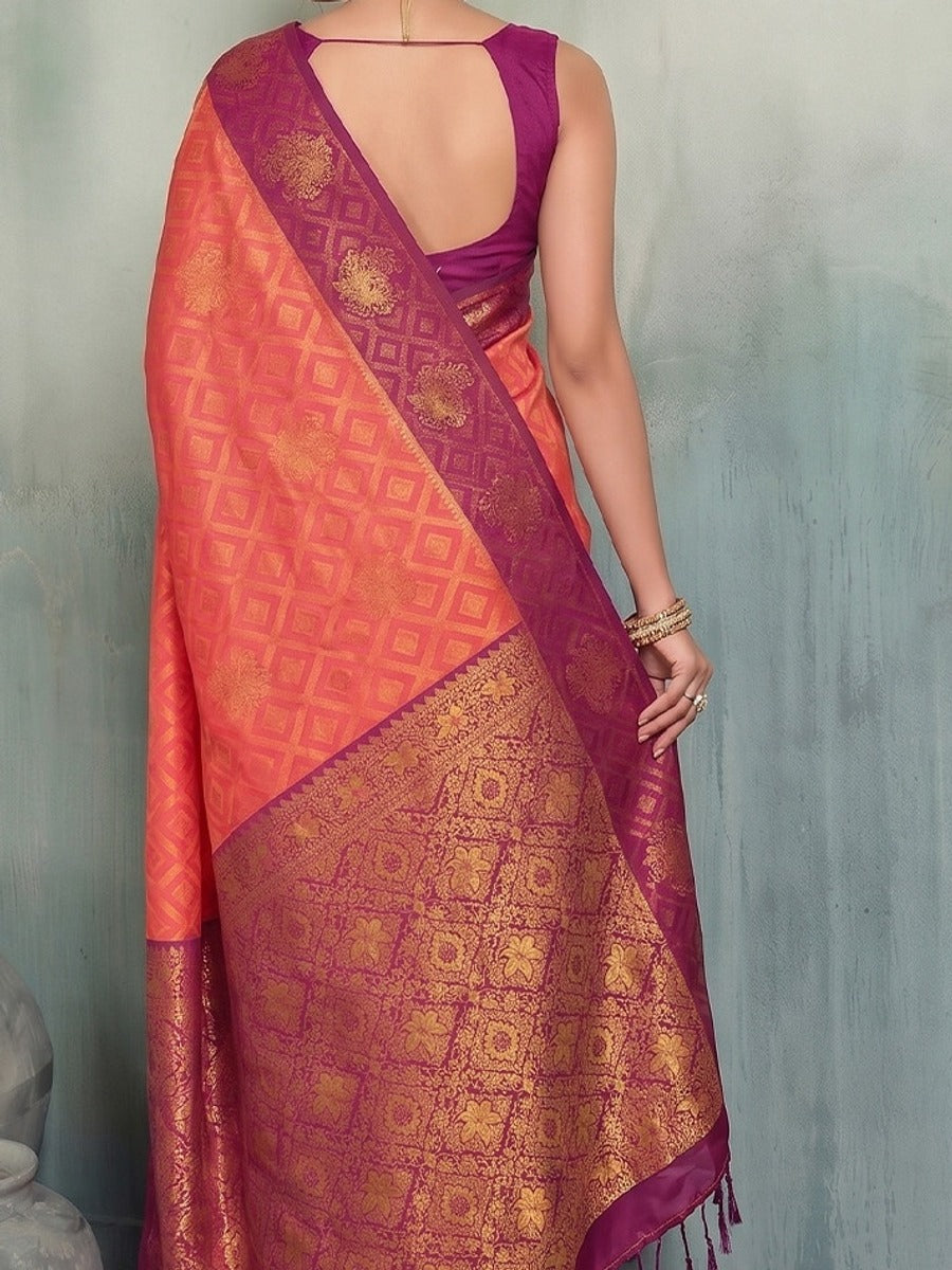 Peachmode Magenta Silk Blend Woven Saree - Image 6