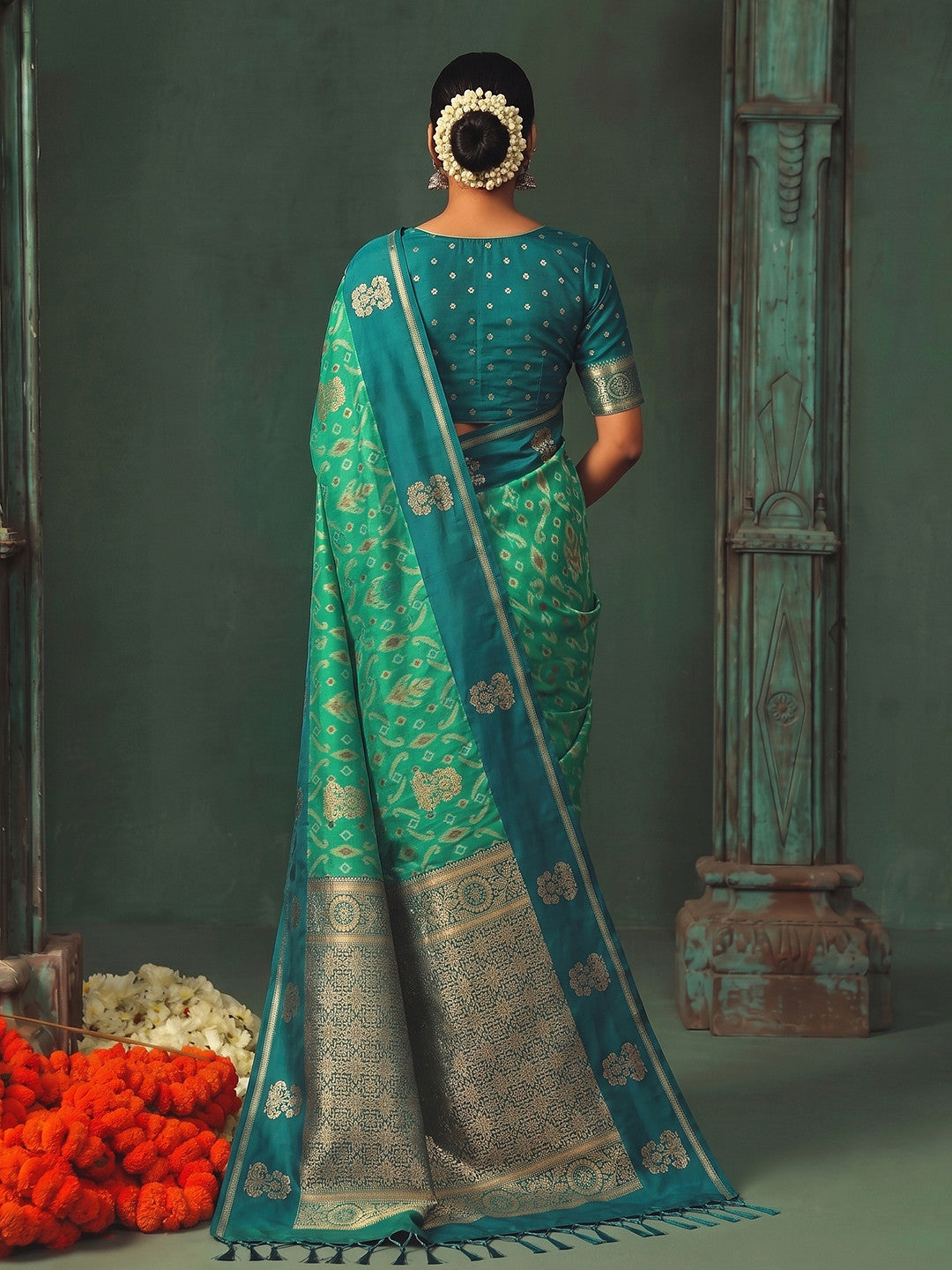 Peachmode Rama Silk Blend Woven Saree - Image 2