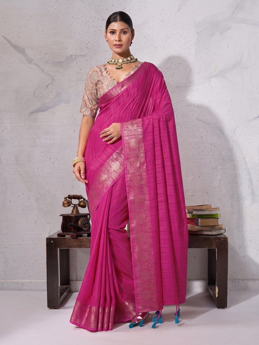 Peachmode Rani Pink Chiffon Foil Border Saree - Image 1