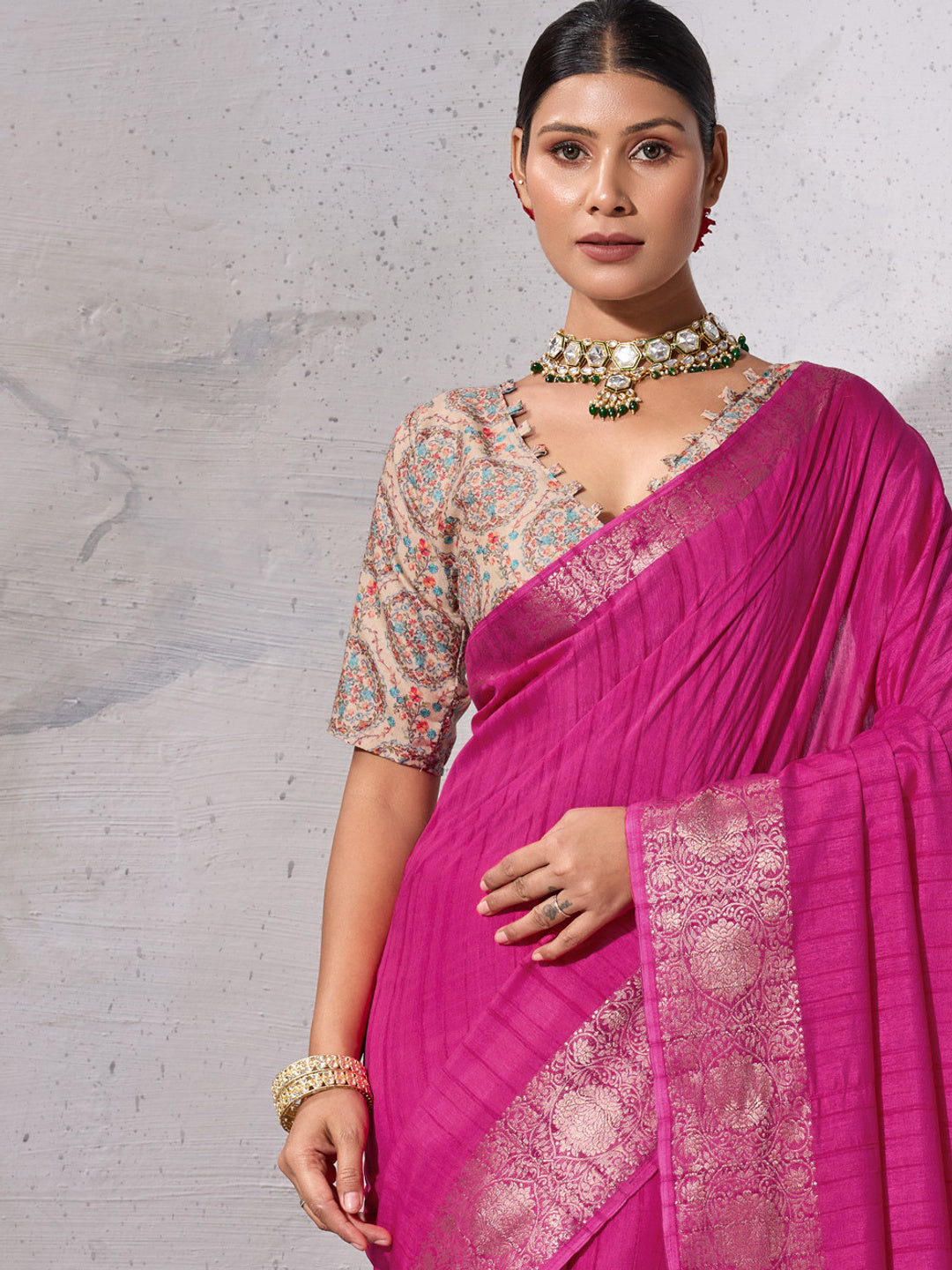 Peachmode Rani Pink Chiffon Foil Border Saree - Image 2