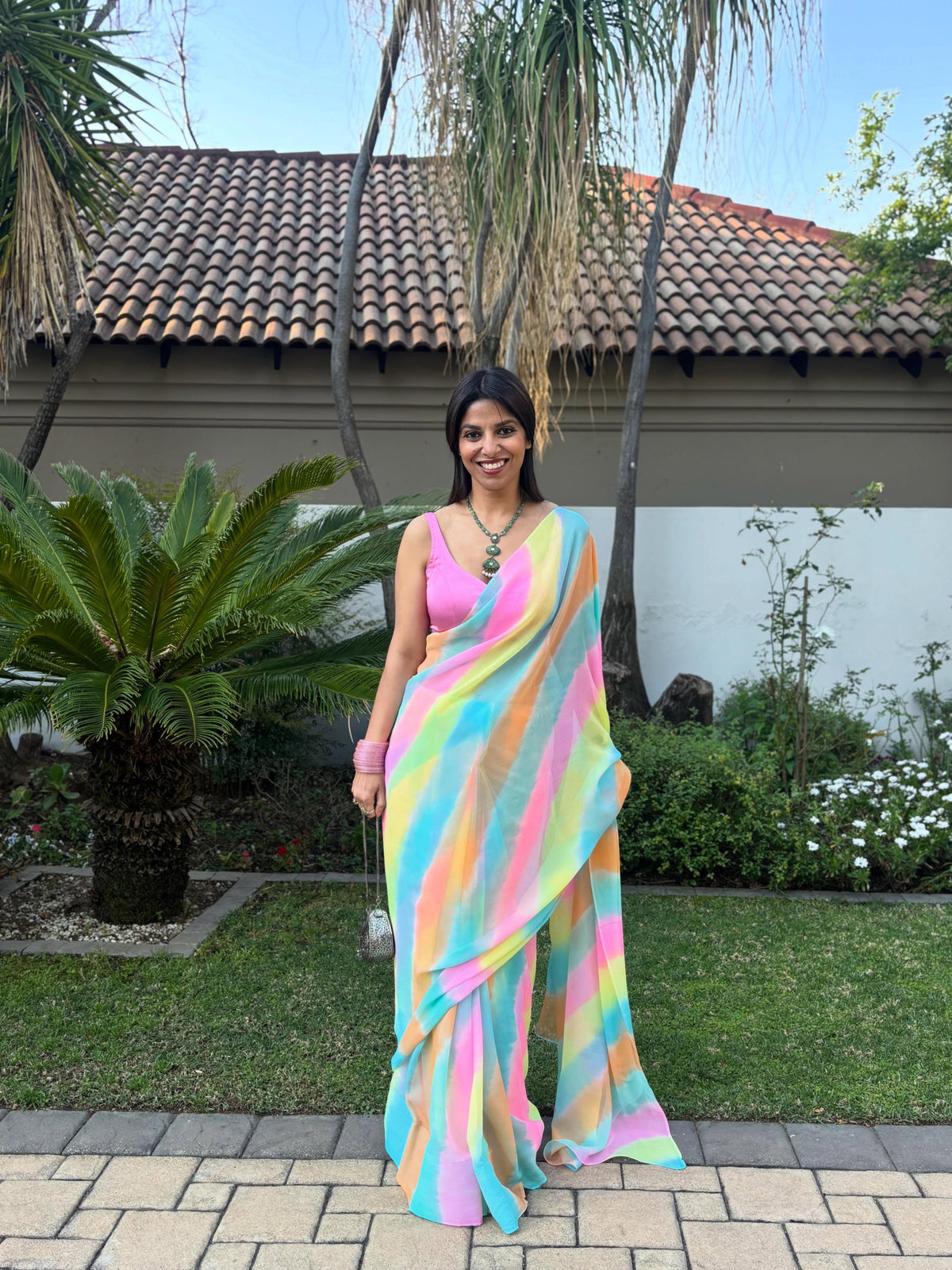 Peachmode Multicolor Georgette Ombre Striped Saree - Image 4