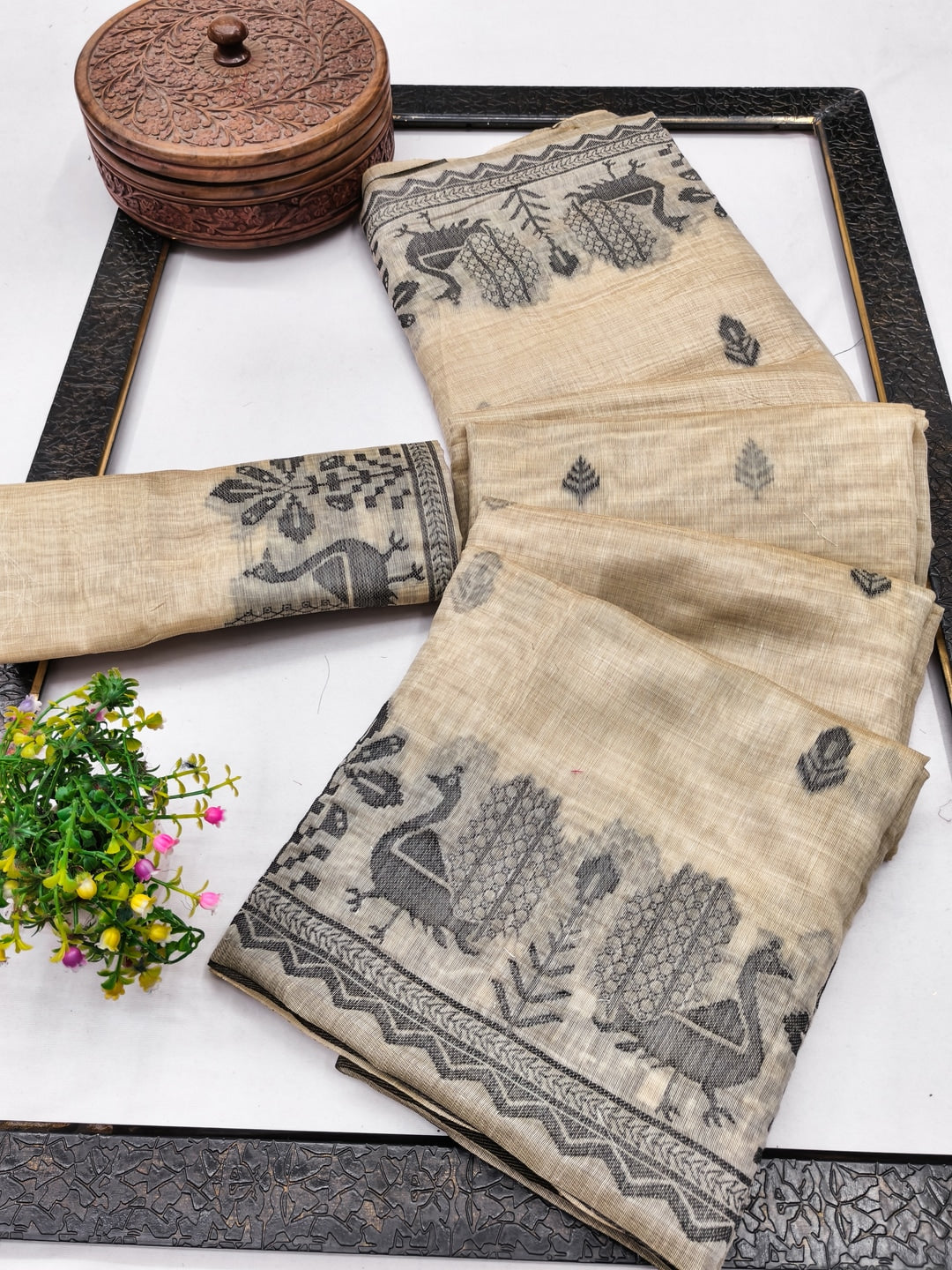 Peachmode Natural Cream Black Cotton Blend Jamdani Saree - Image 3