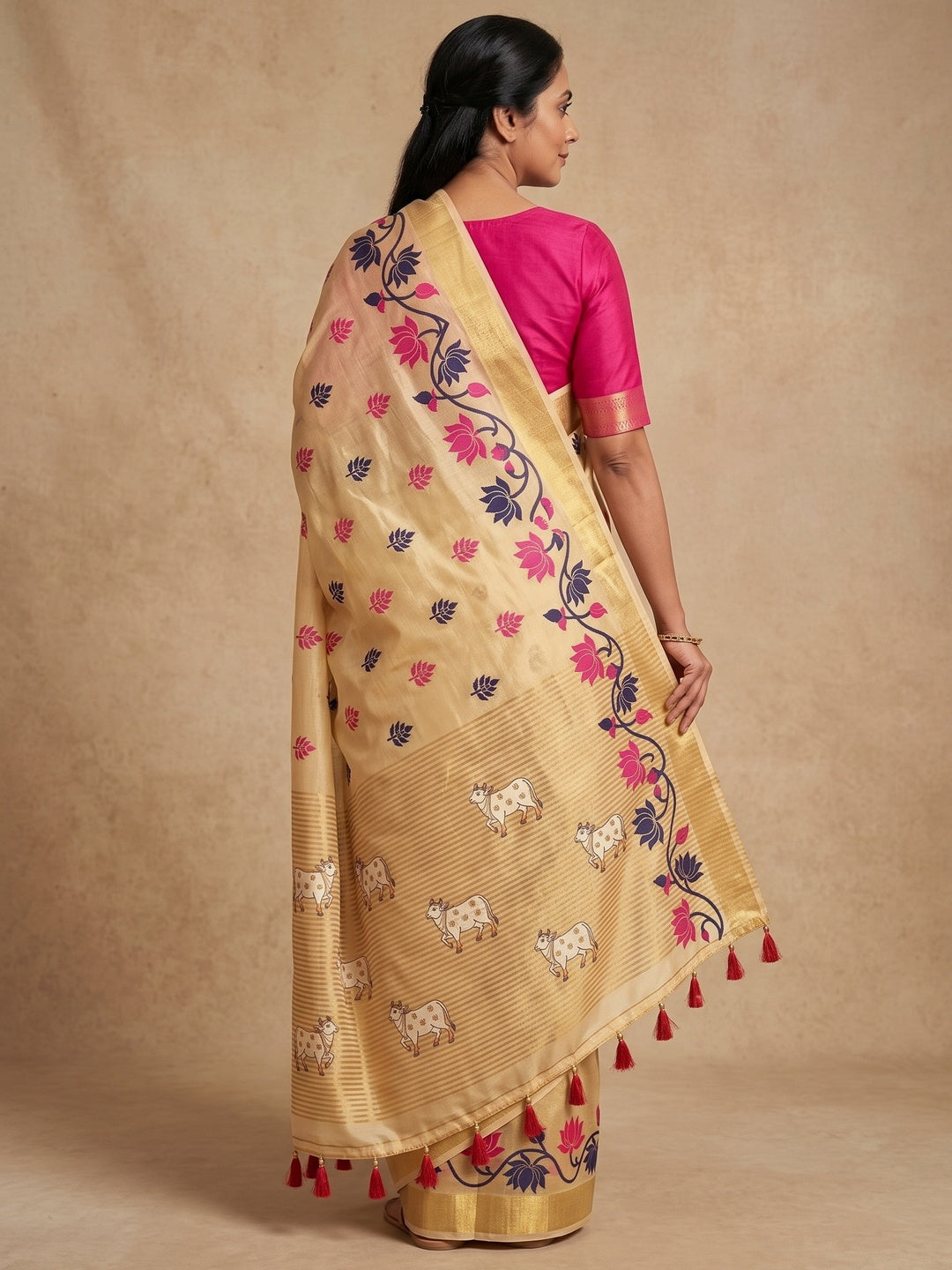 Peachmode Cream Rani Pink Jamdani Woven Silk Cotton Blend Saree - Image 5
