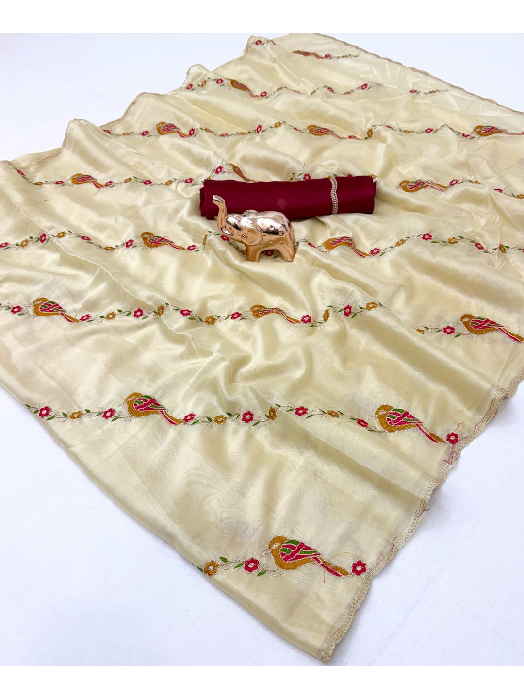 Peachmode Cream Bird Floral Embroidered Viscose Rangoli Saree - Image 3