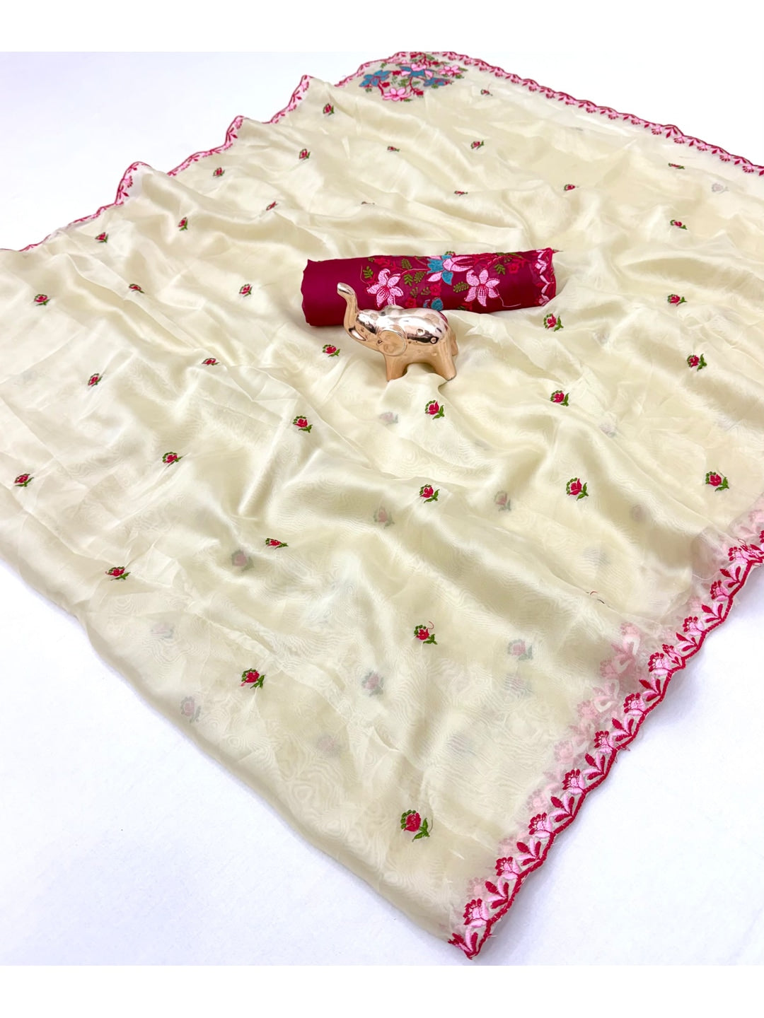 Peachmode Cream Rose Floral Embroidered Viscose Rangoli Saree - Image 5