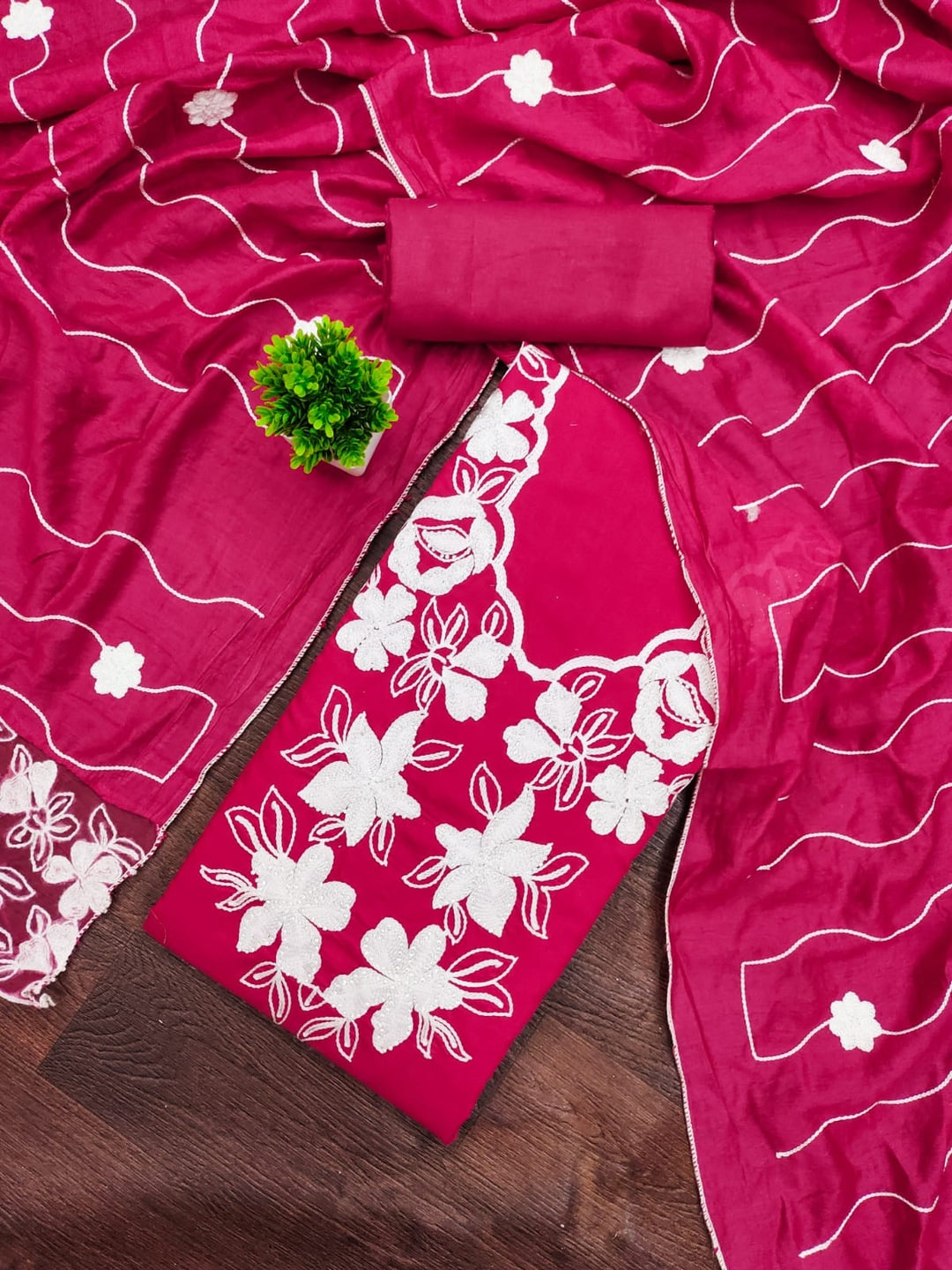 Pink Roman Silk Embroidered Unstitched Dress Material - Image 4
