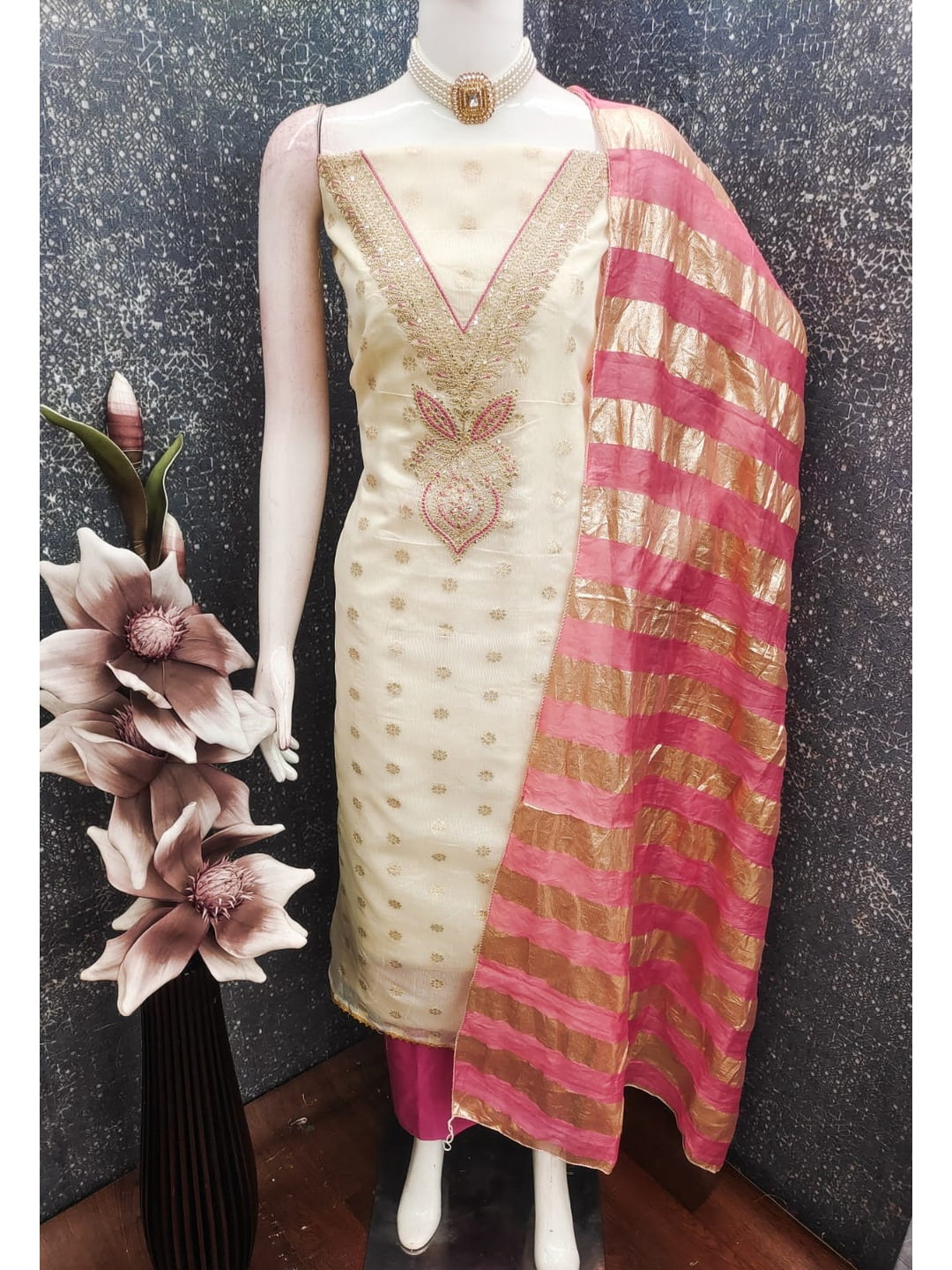 Pink Shimmer Embroidered Unstitched Dress Material - Image 4