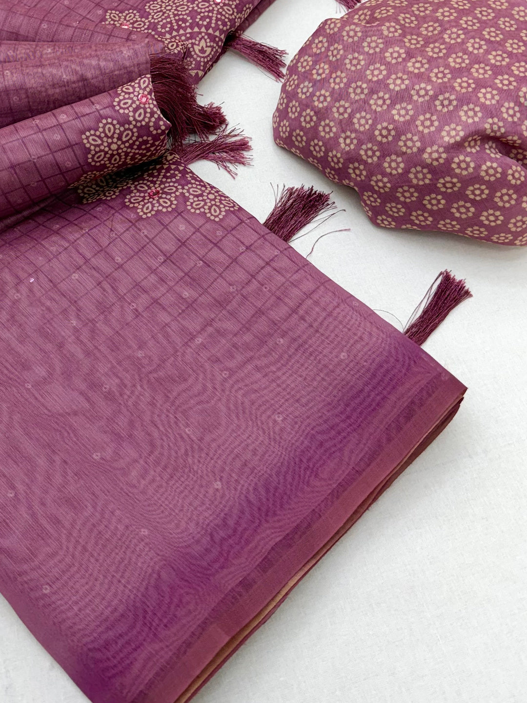 Peachmode Mauve Bandhani Mirror Work Linen Saree - Image 5