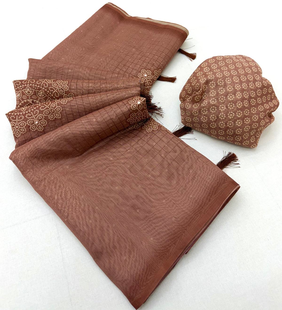 Peachmode Brown Bandhani Mirror Work Linen Saree - Image 3