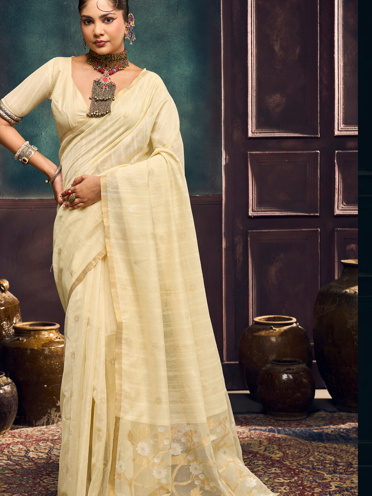 Peachmode Cream Munga Cotton Handloom Woven Saree - Image 4