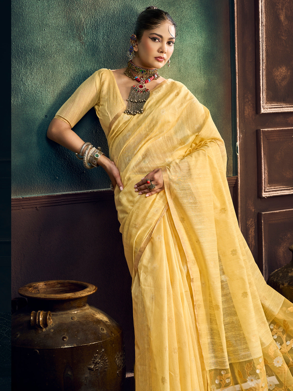 Peachmode Yellow Munga Cotton Handloom Woven Saree - Image 3